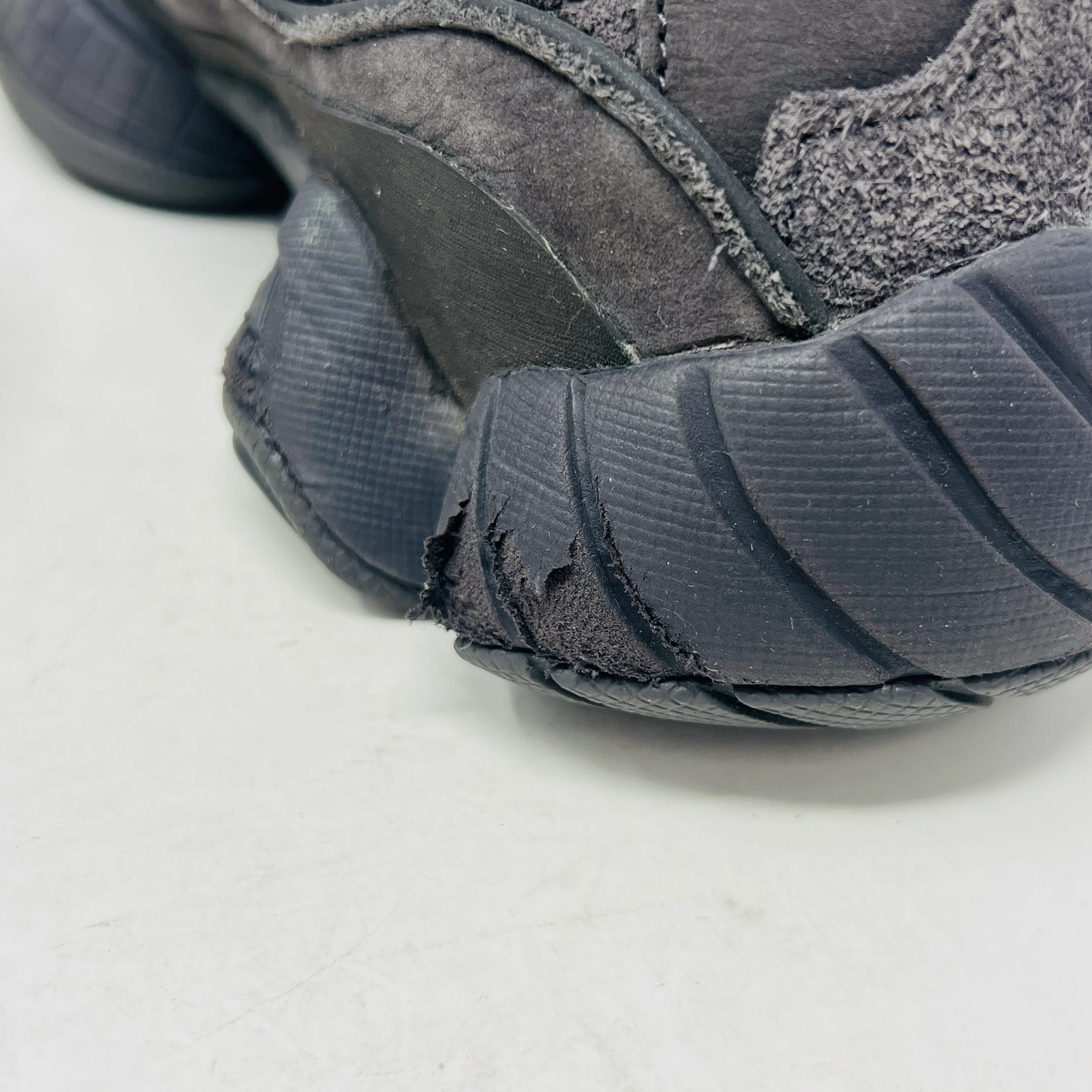 adidas Yeezy 500 Utility Black - Image 7