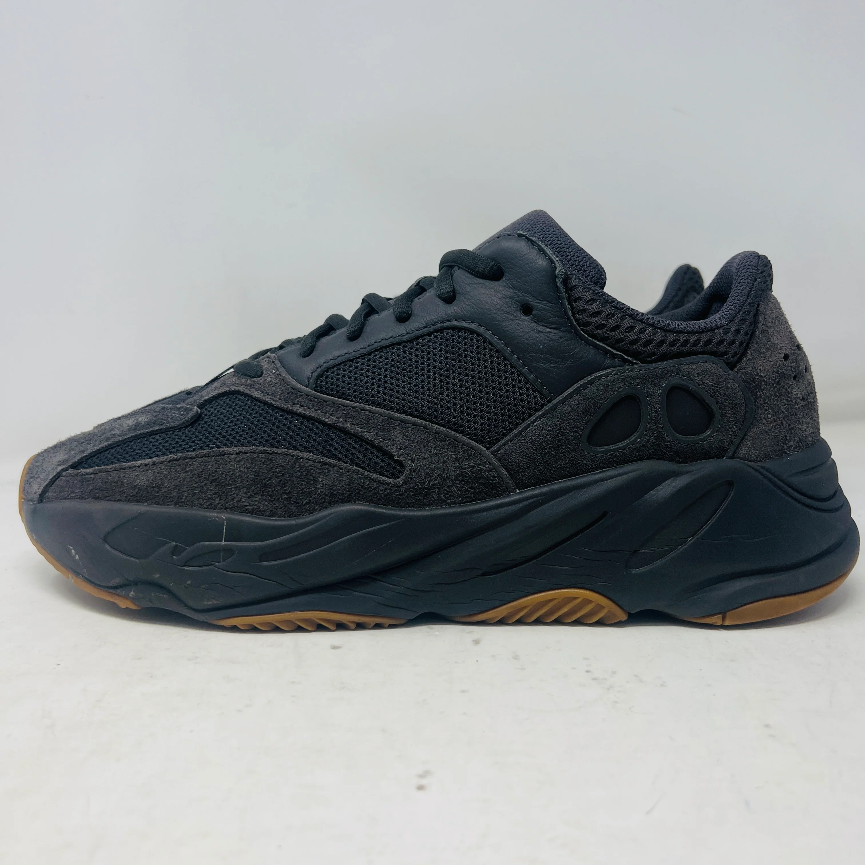 adidas Yeezy Boost 700 Utility Black