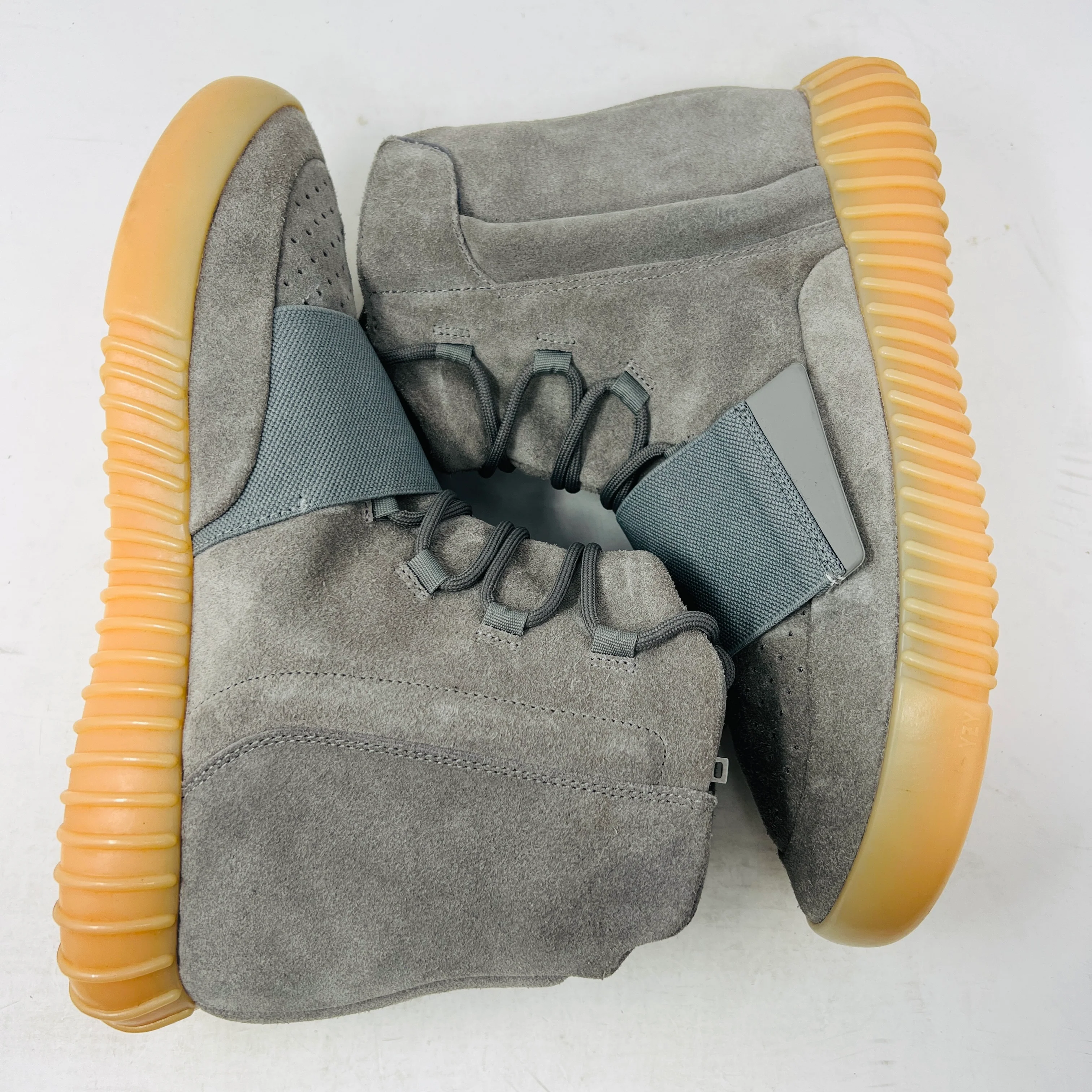 adidas Yeezy Boost 750 Light Grey Glow In the Dark - Image 4