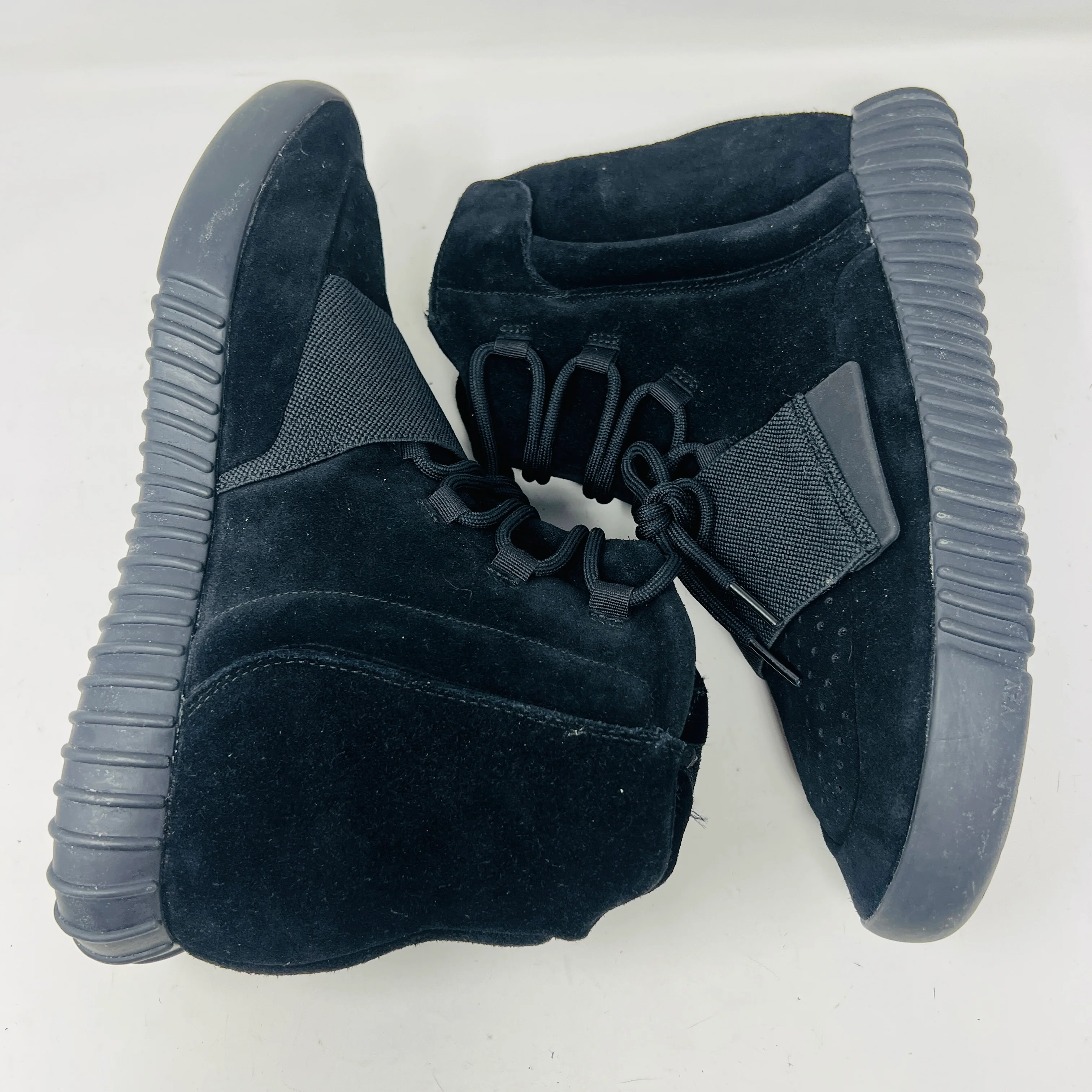 adidas Yeezy Boost 750 Triple Black - Image 3