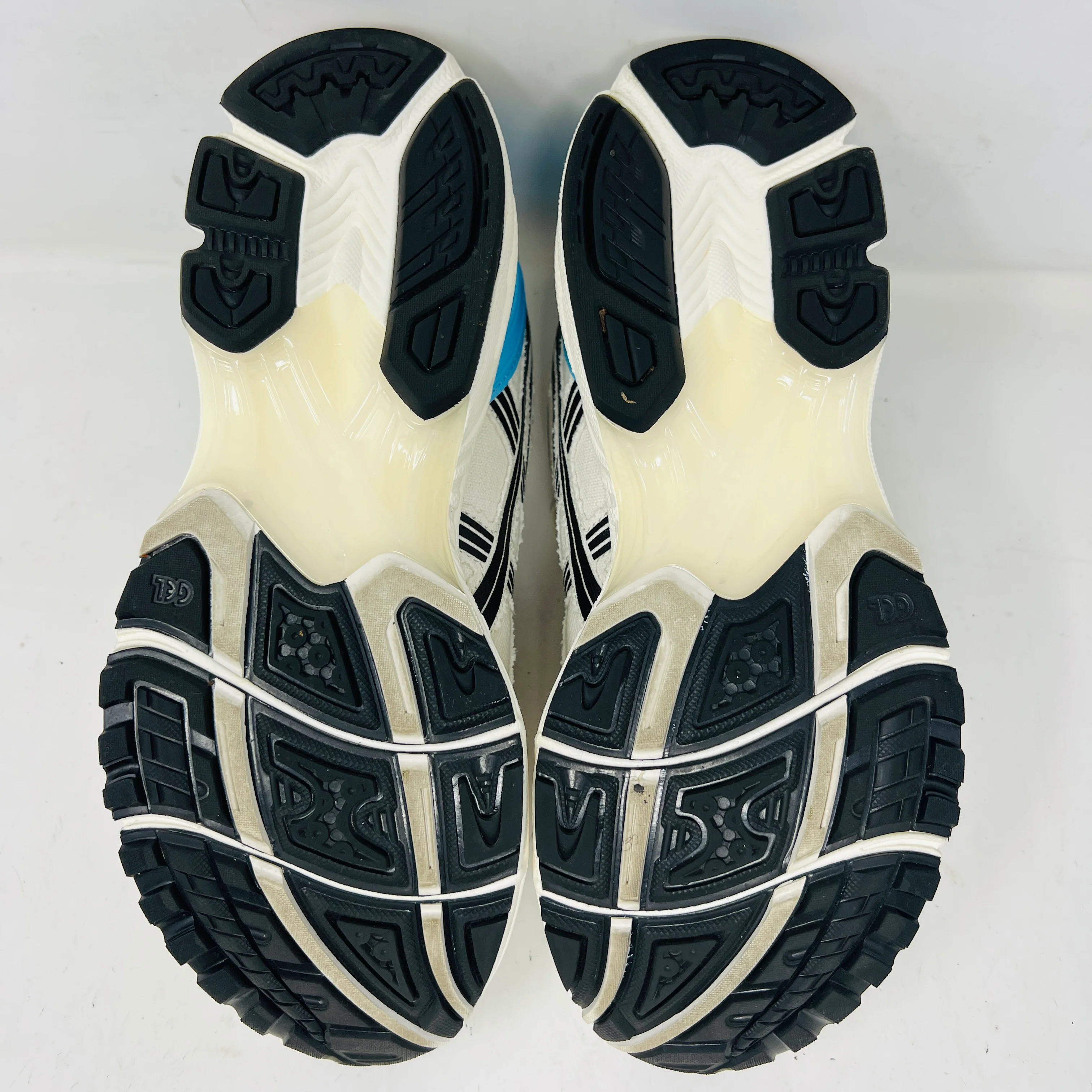 ASICS Gel-Kayano 14 Kith Marvel vs. Capcom Ryu - Image 6