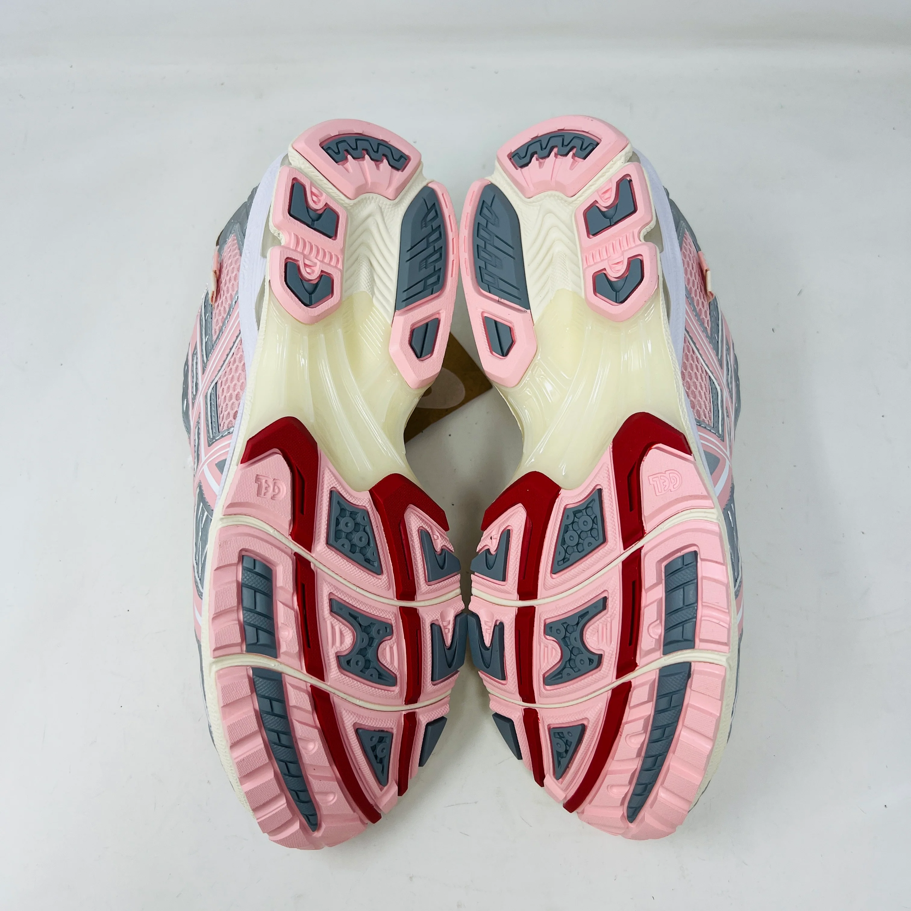 ASICS Gel-Nimbus 10.1 Vandy The Pink x atmos Banana Split Strawberry - Image 2