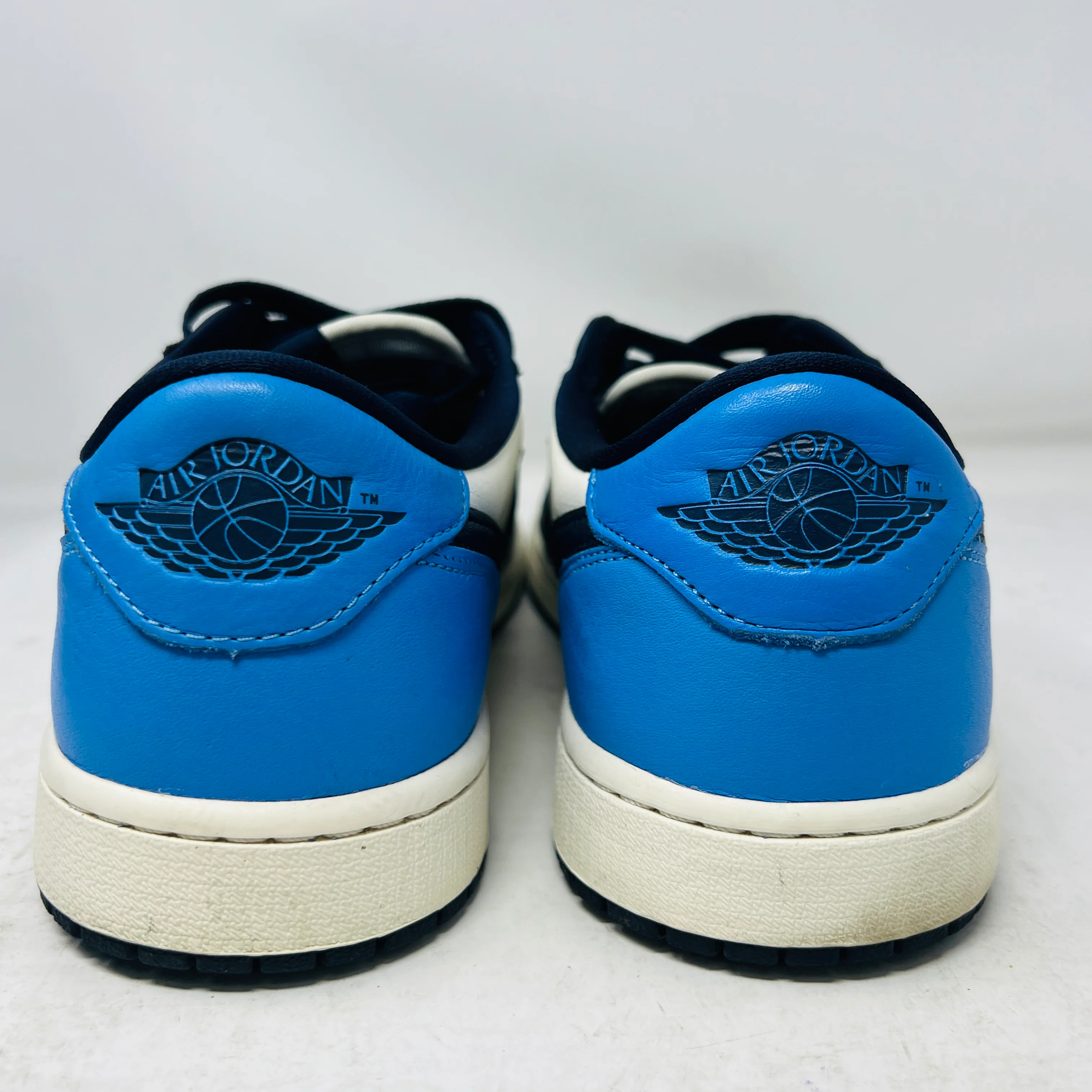 Jordan 1 Low OG Obsidian UNC - Image 5