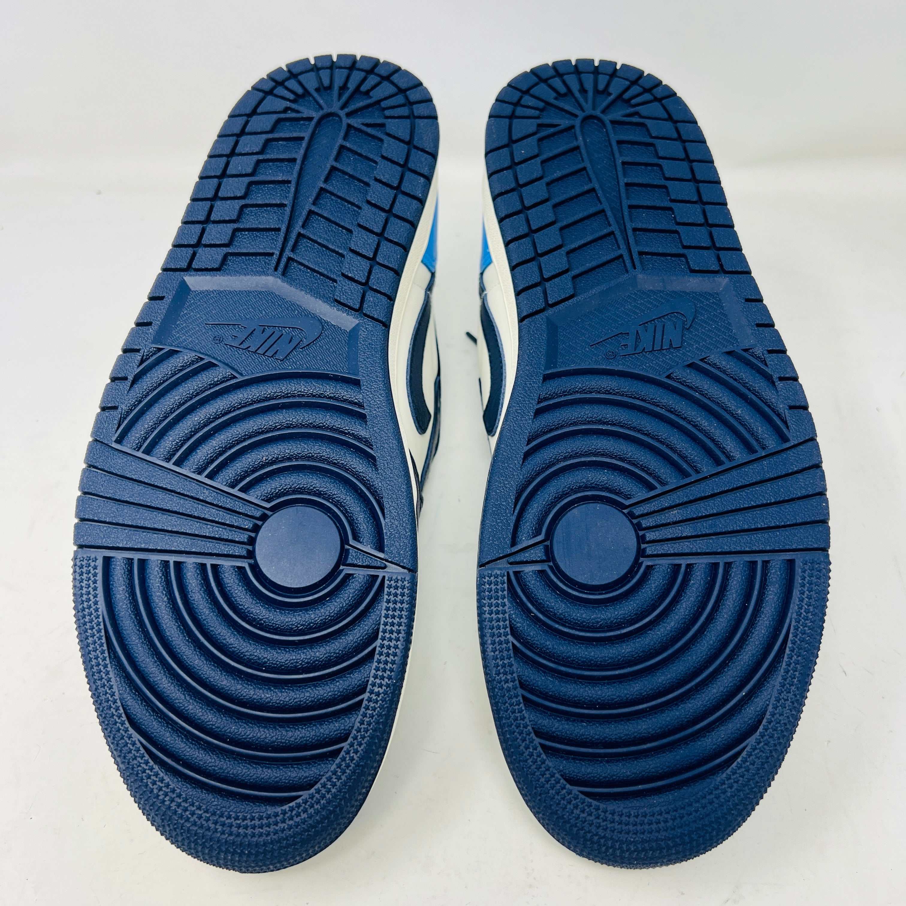 Jordan 1 Low OG Obsidian UNC - Image 6