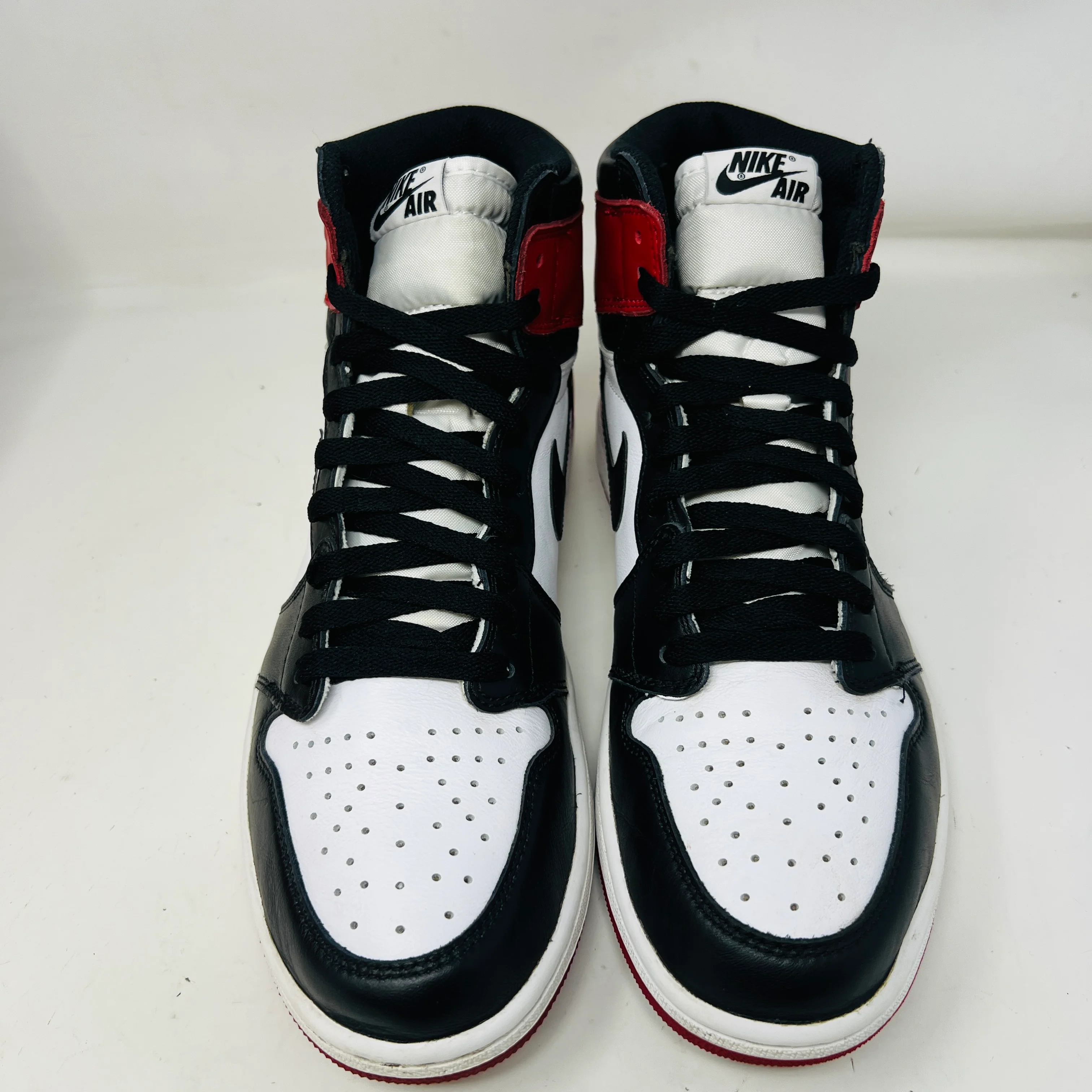Jordan 1 Retro Black Toe (2016) - Image 2