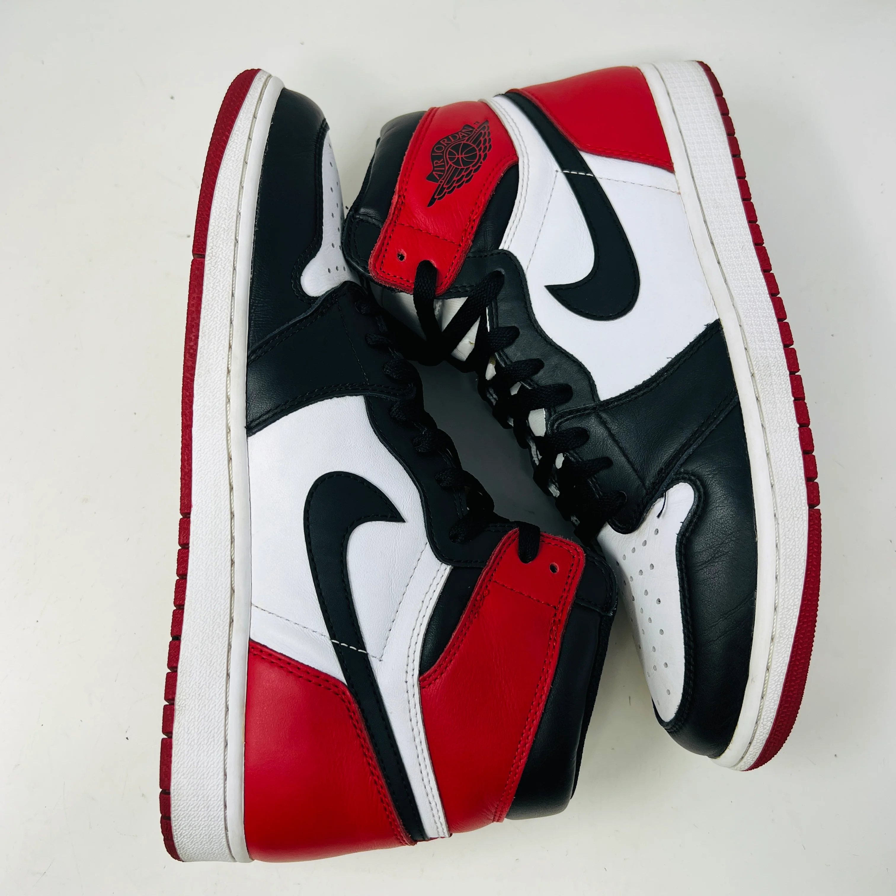 Jordan 1 Retro Black Toe (2016) - Image 4