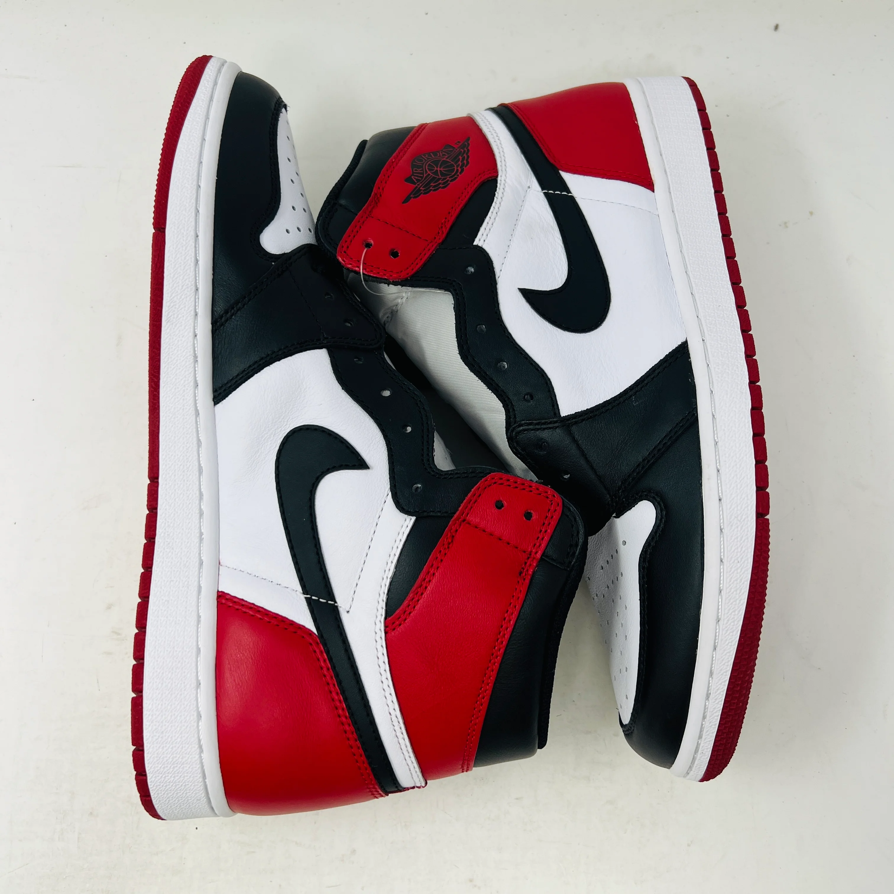 Jordan 1 Retro Black Toe (2016) - Image 4
