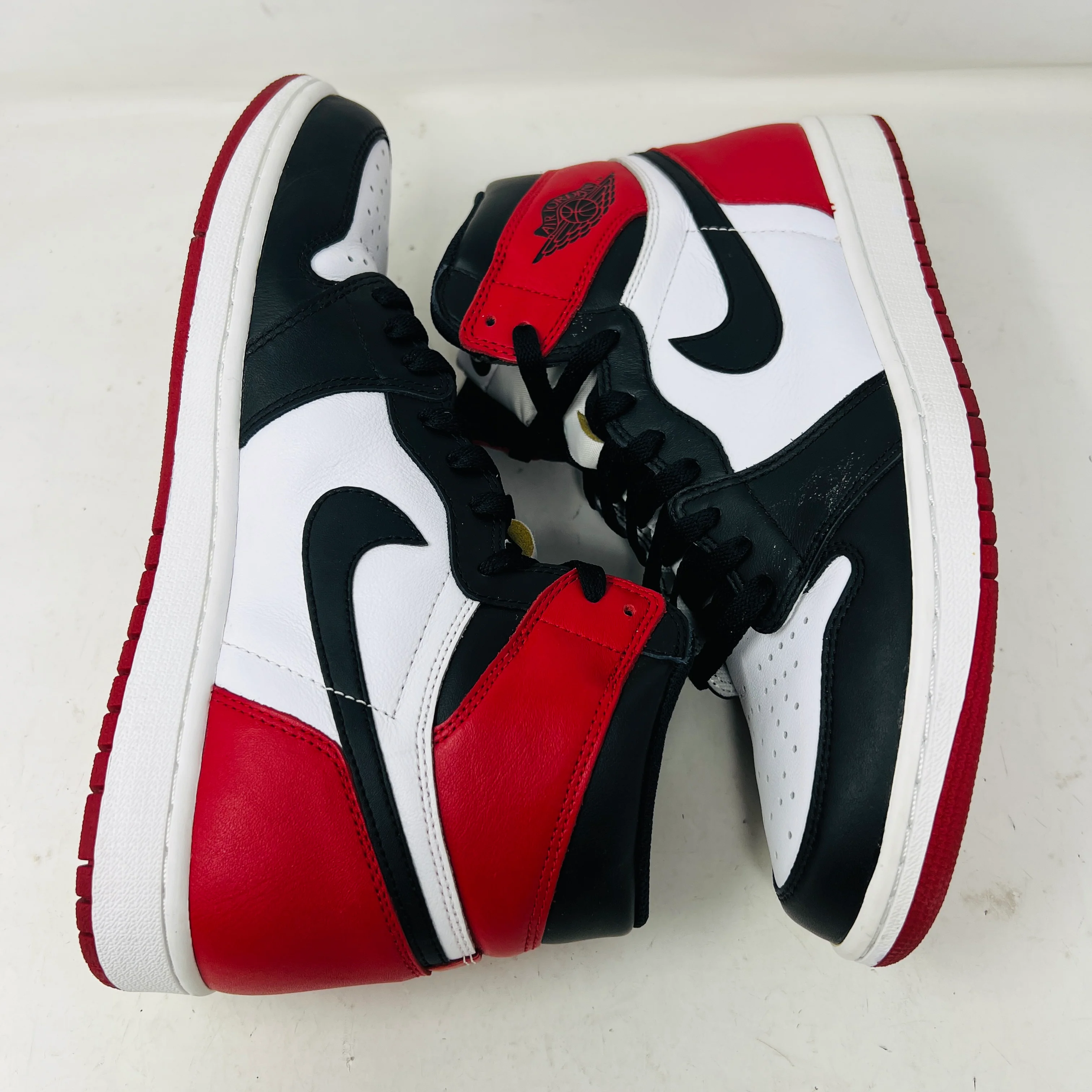 Jordan 1 Retro Black Toe (2016) - Image 3
