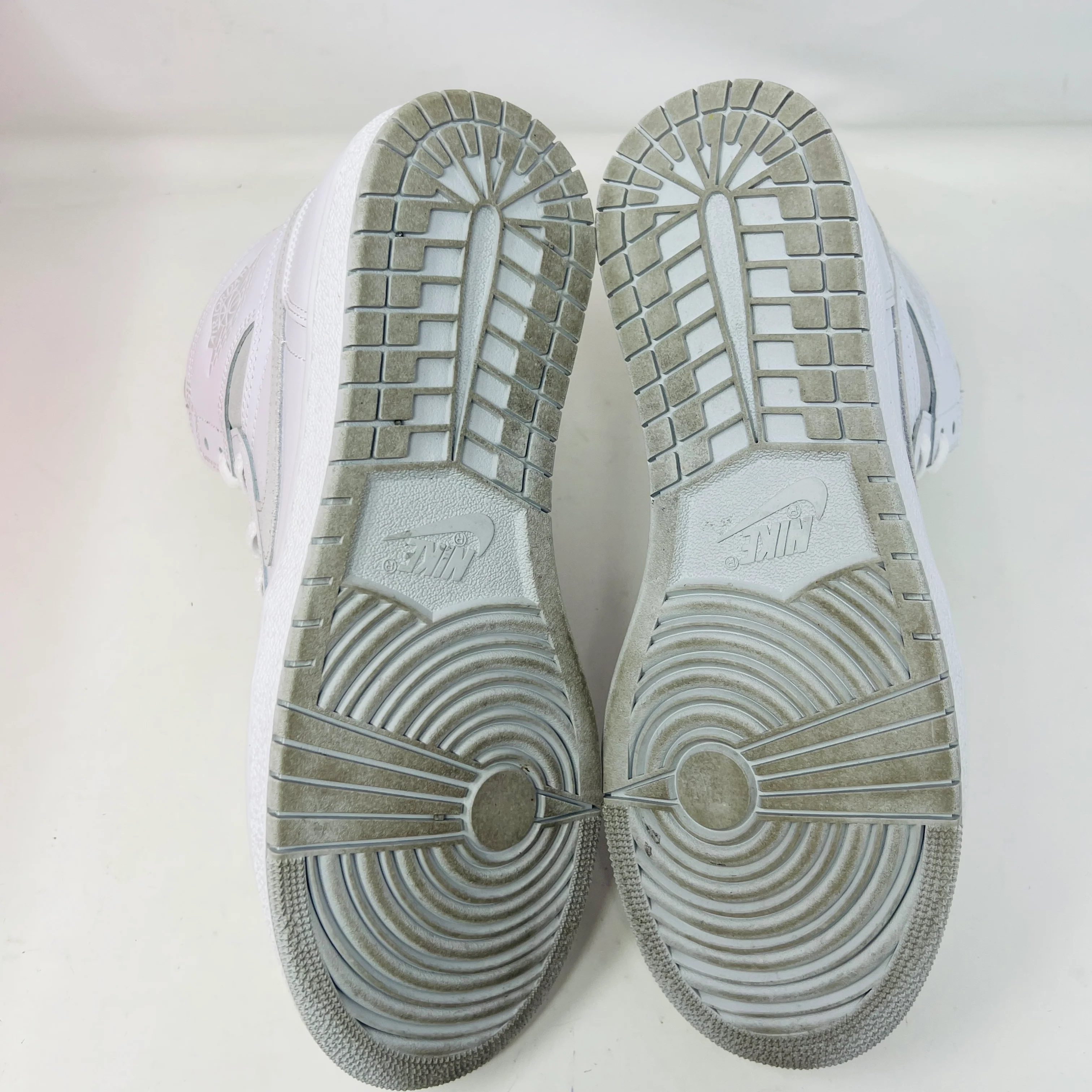Jordan 1 Retro High '85 Neutral Grey - Image 6