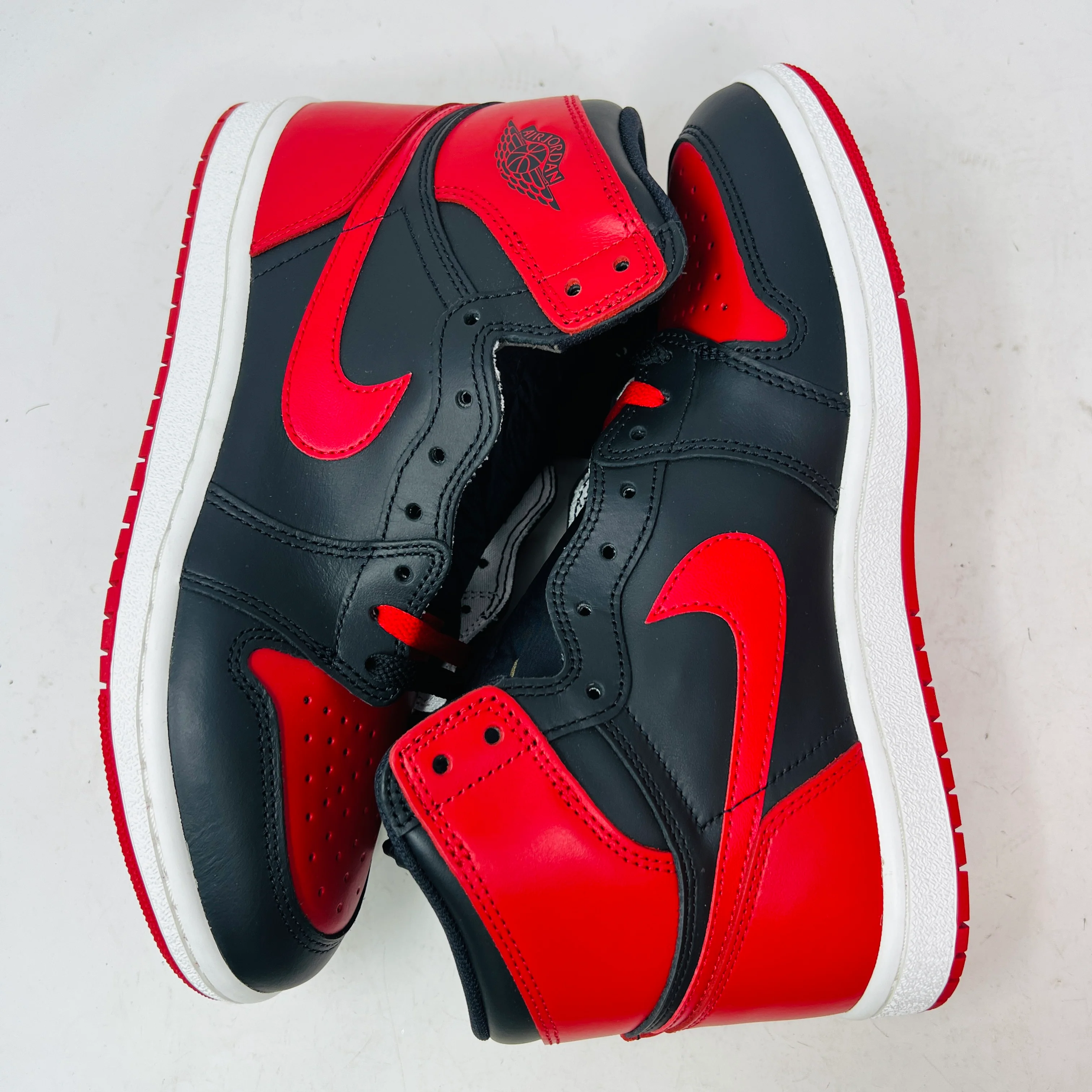 Jordan 1 Retro High '85 OG Bred (2025) - Image 3