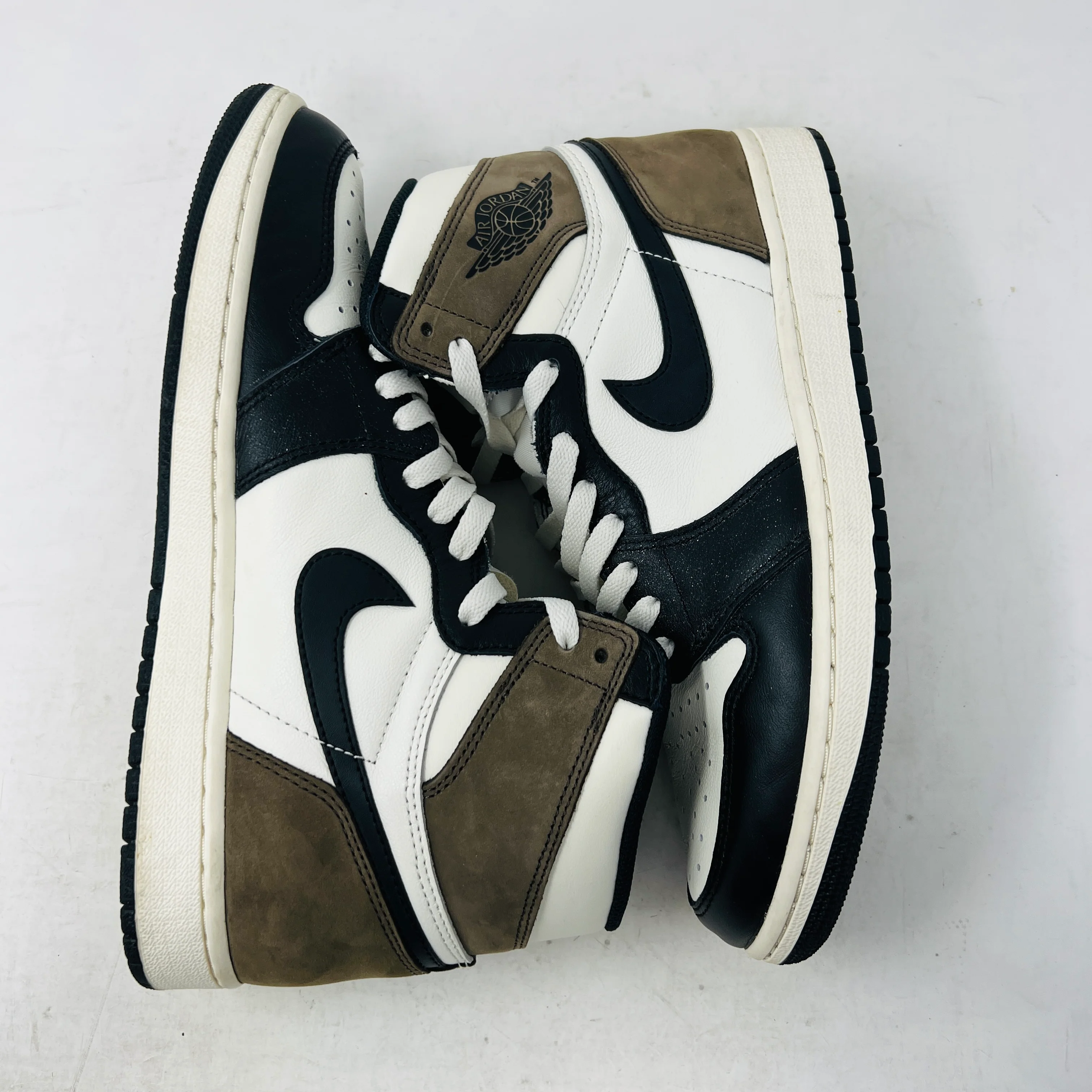 Jordan 1 Retro High Dark Mocha - Image 4