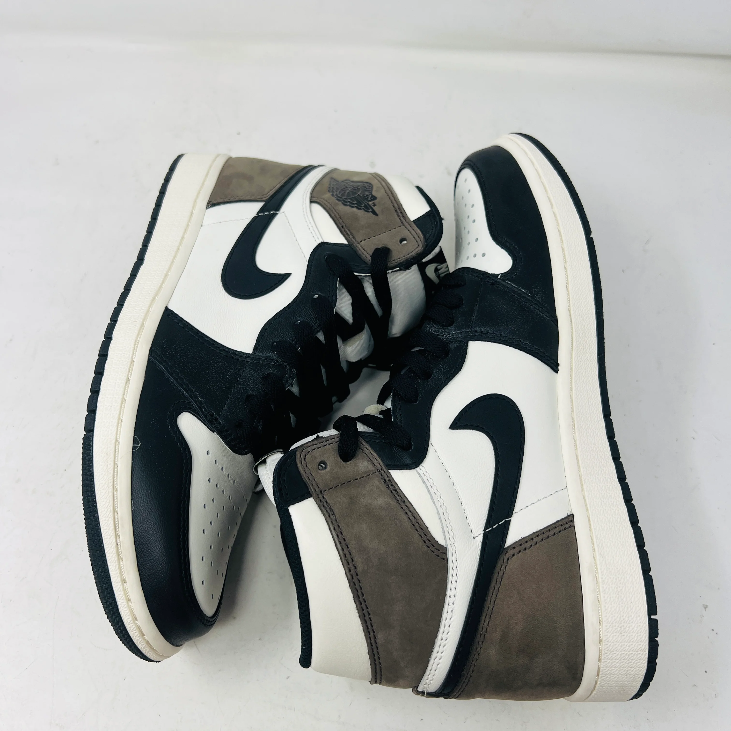 Jordan 1 Retro High Dark Mocha - Image 3