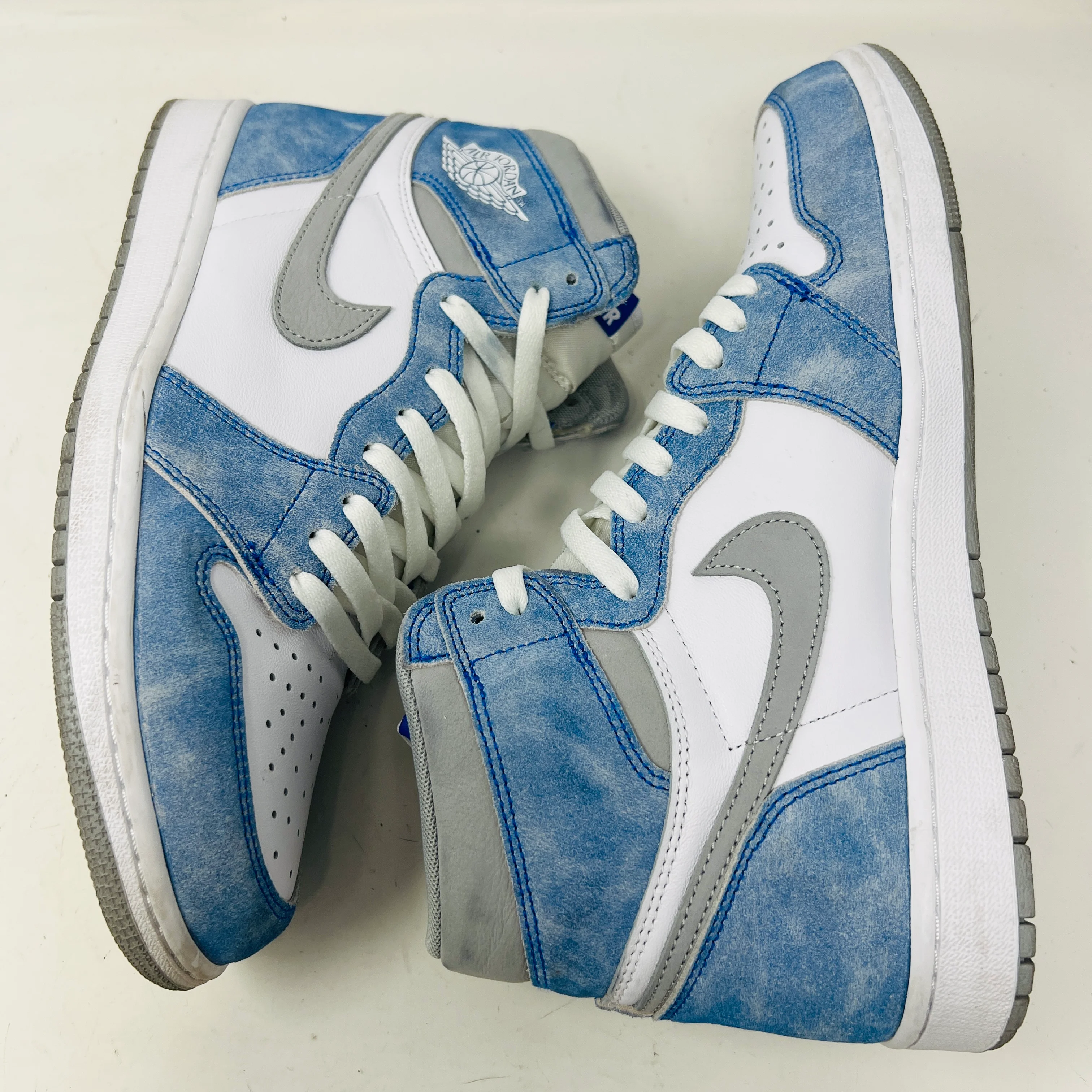 Jordan 1 Retro High Hyper Royal Smoke Grey - Image 4