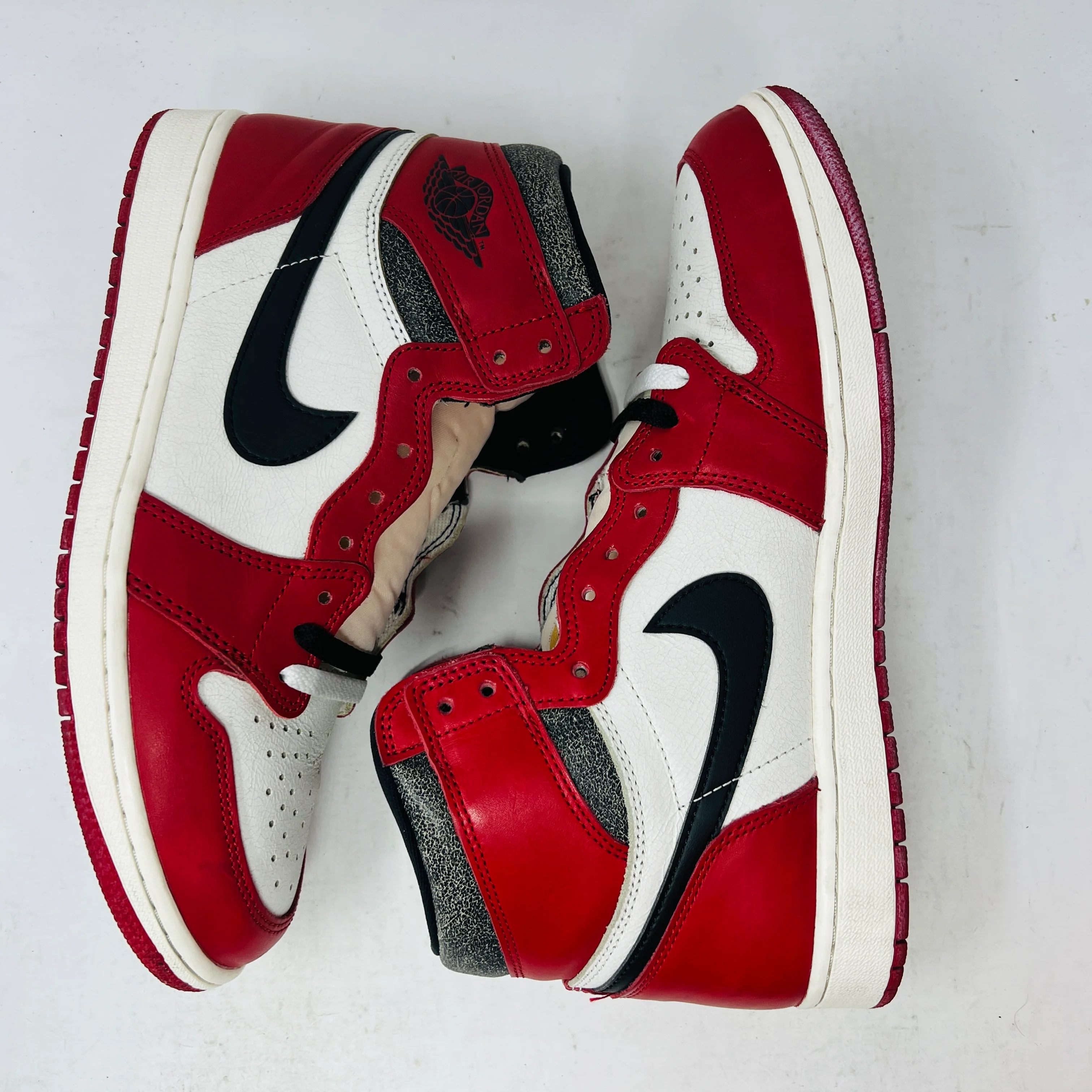 Jordan 1 Retro High OG Chicago Lost and Found - Image 3