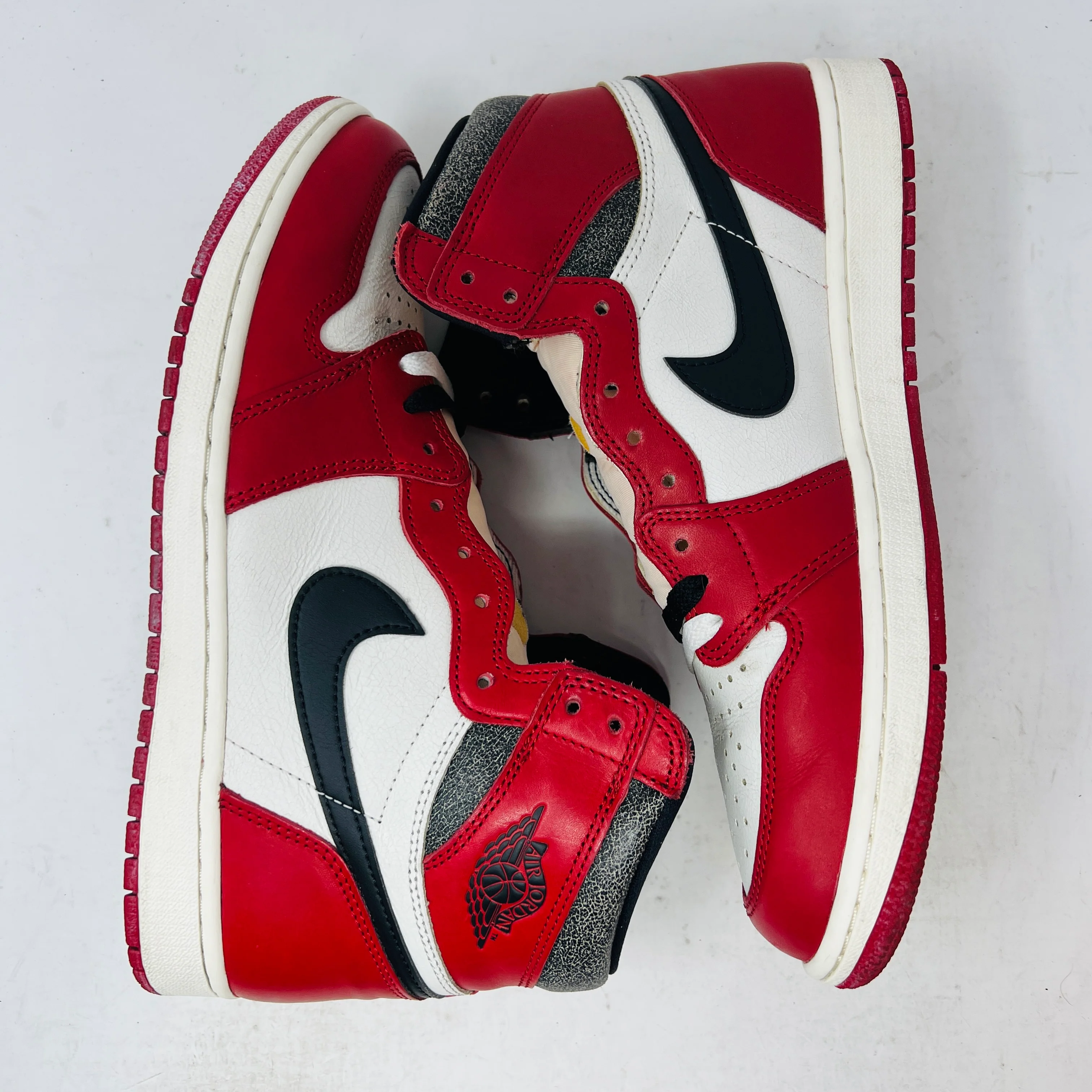 Jordan 1 Retro High OG Chicago Lost and Found - Image 4