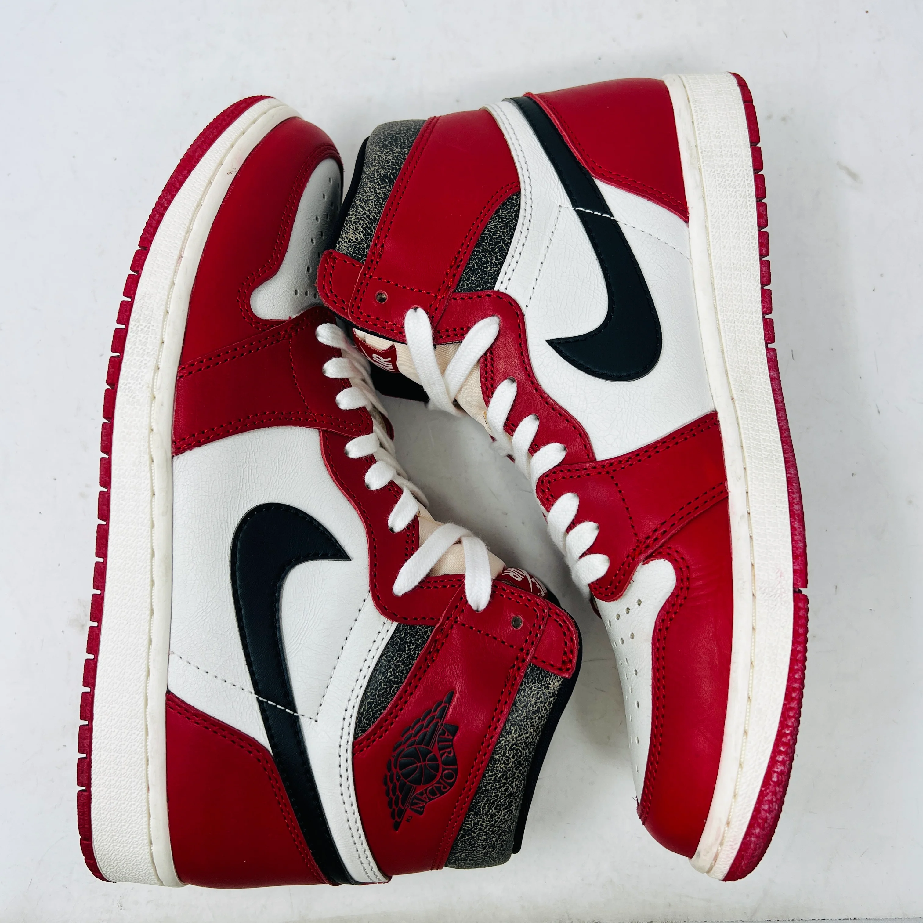 Jordan 1 Retro High OG Chicago Lost and Found - Image 4