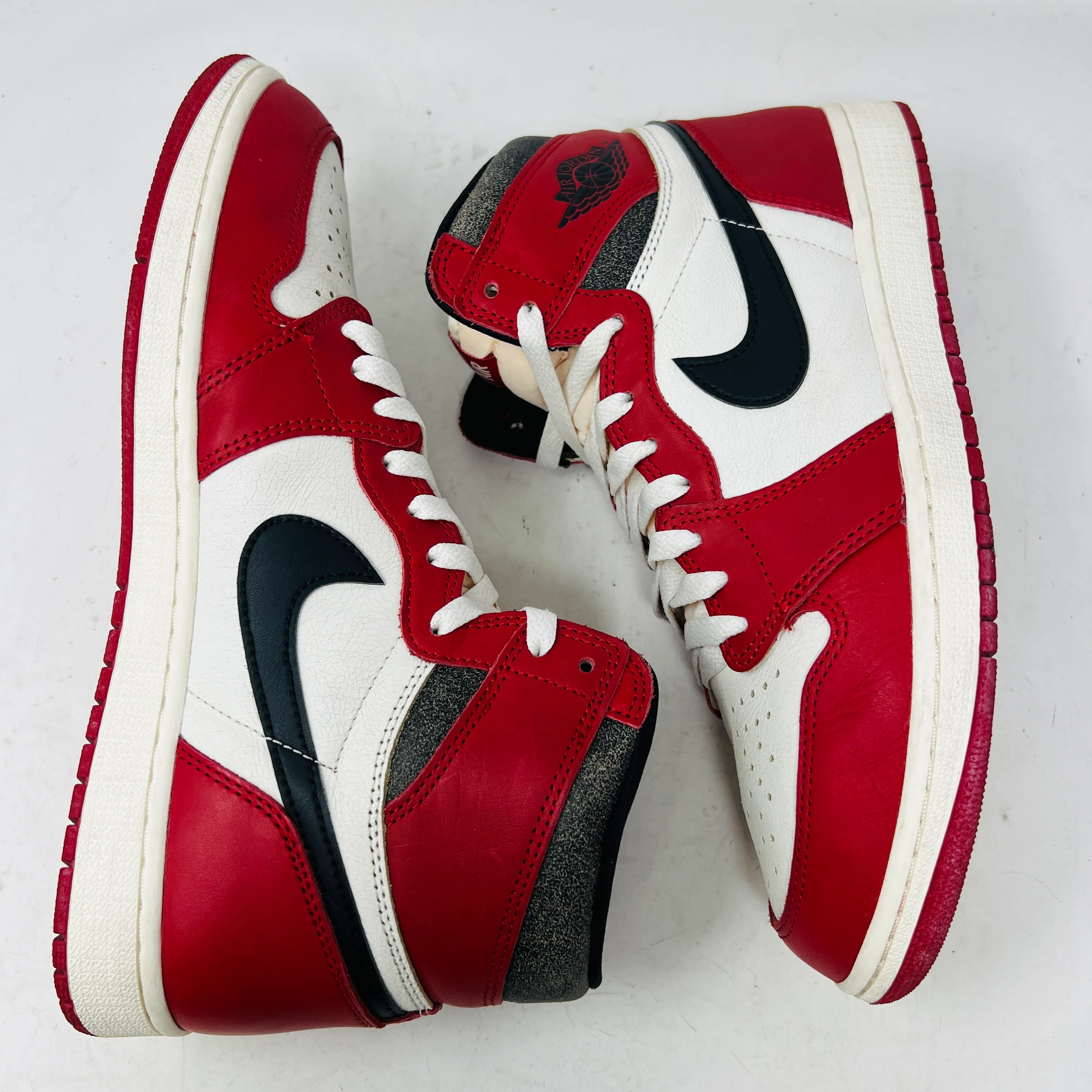 Jordan 1 Retro High OG Chicago Lost and Found - Image 3