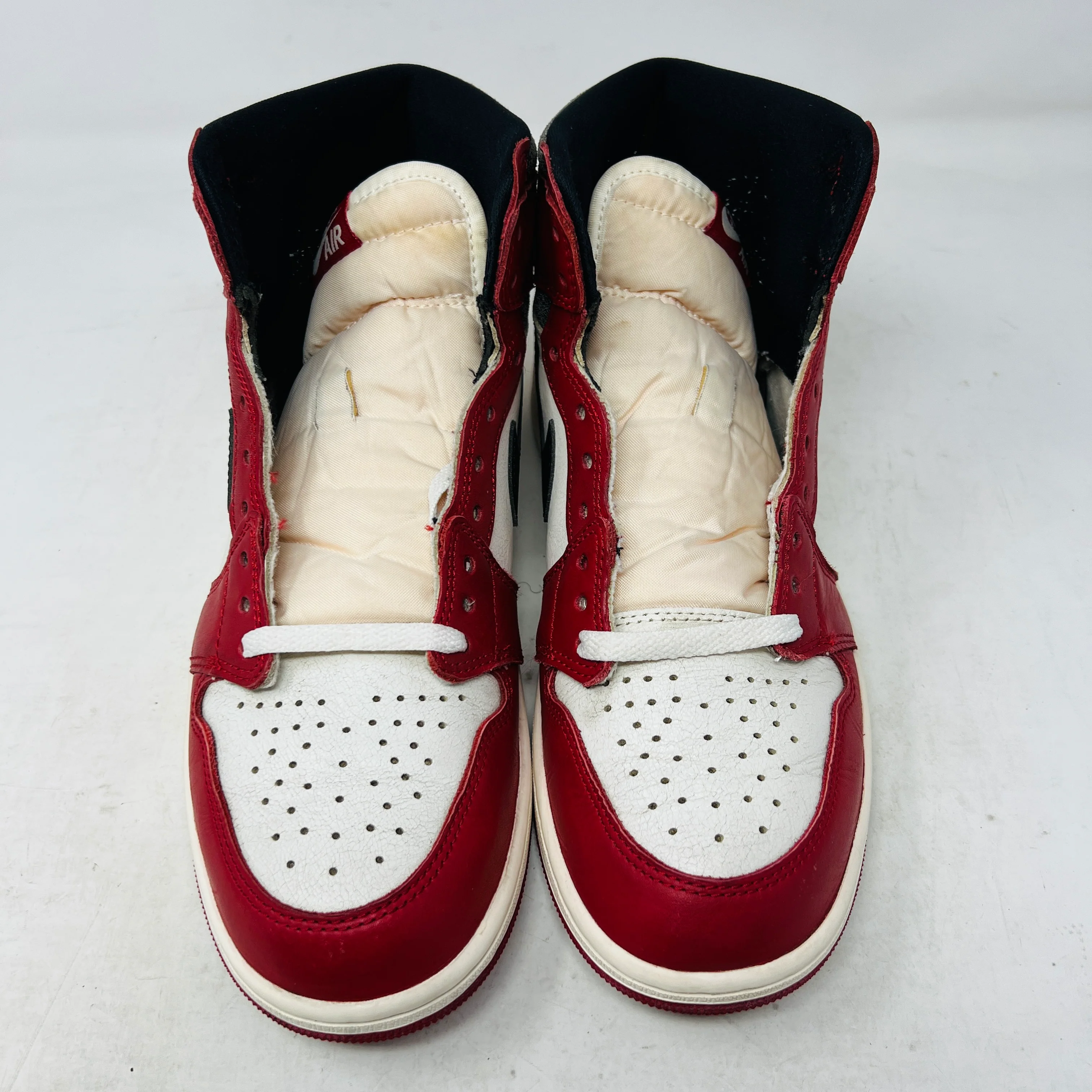 Jordan 1 Retro High OG Chicago Lost and Found - Image 2