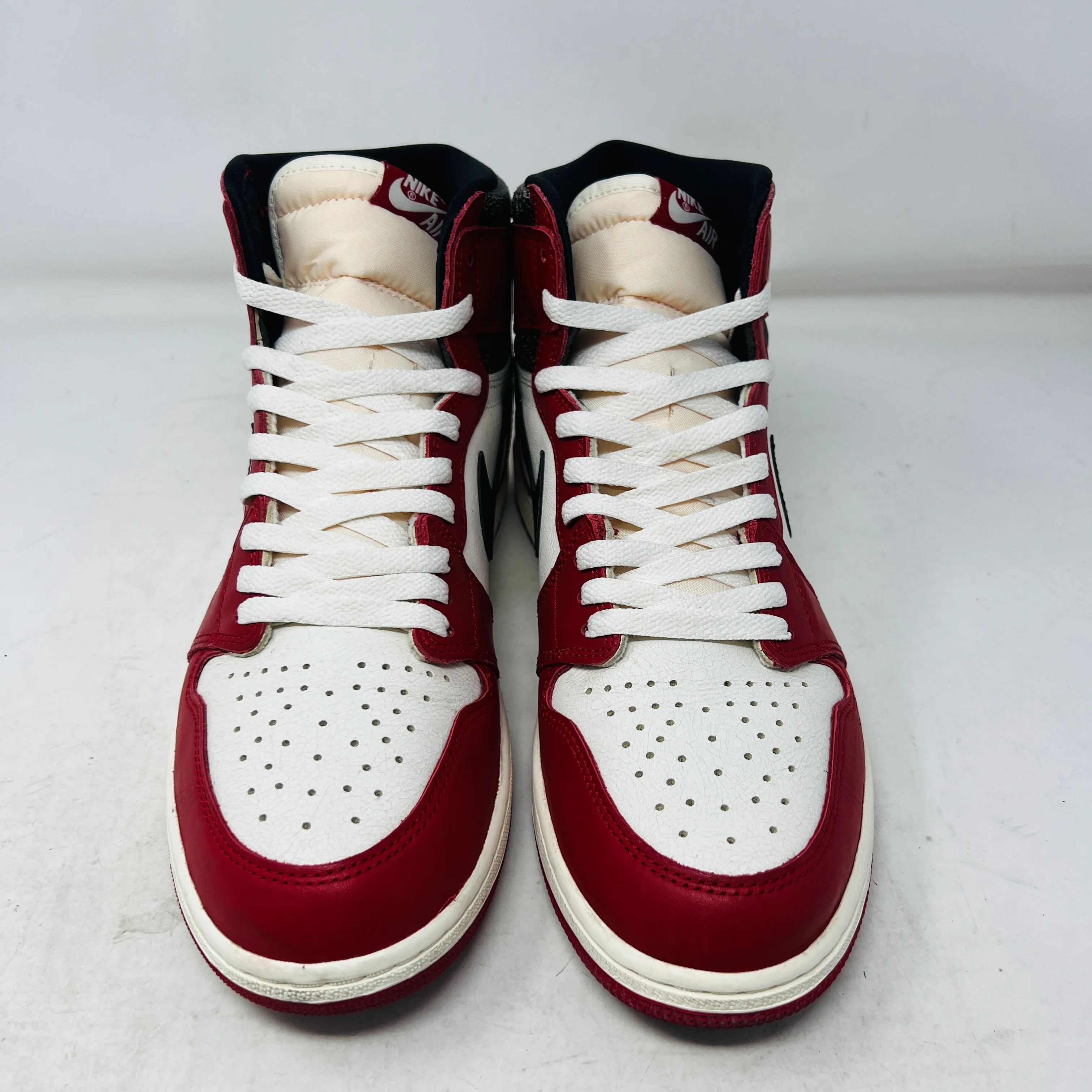 Jordan 1 Retro High OG Chicago Lost and Found - Image 2