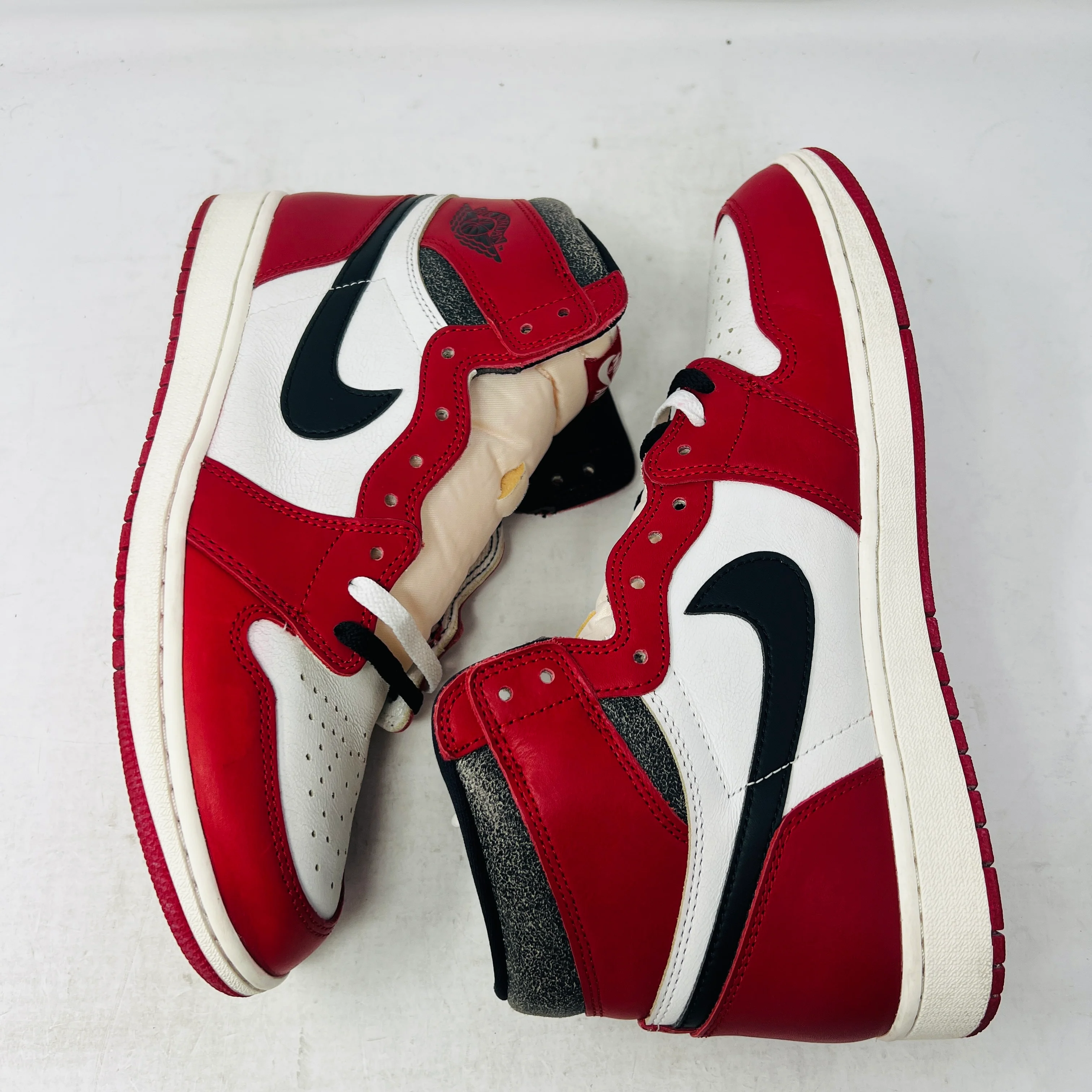 Jordan 1 Retro High OG Chicago Lost and Found - Image 3