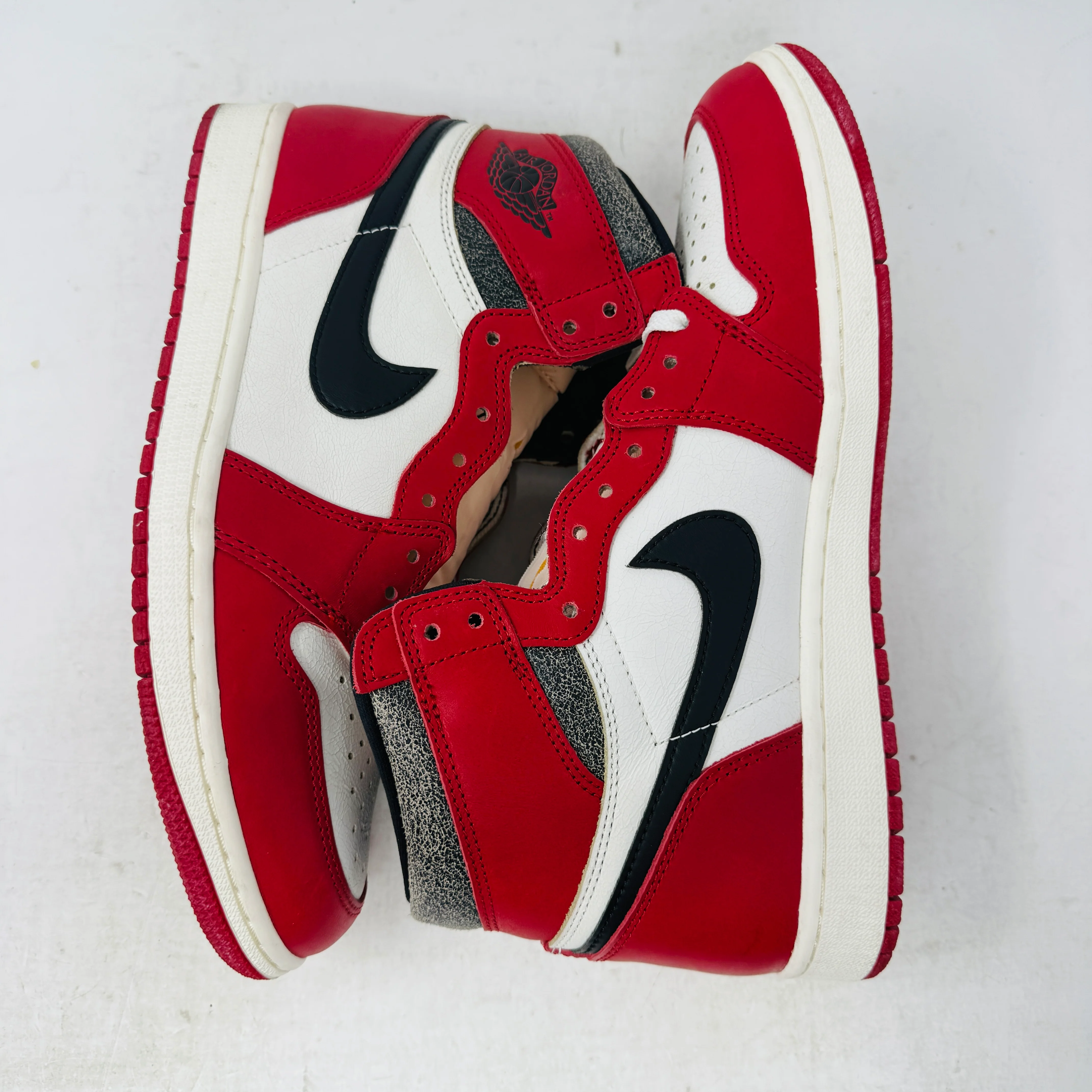 Jordan 1 Retro High OG Chicago Lost and Found - Image 3