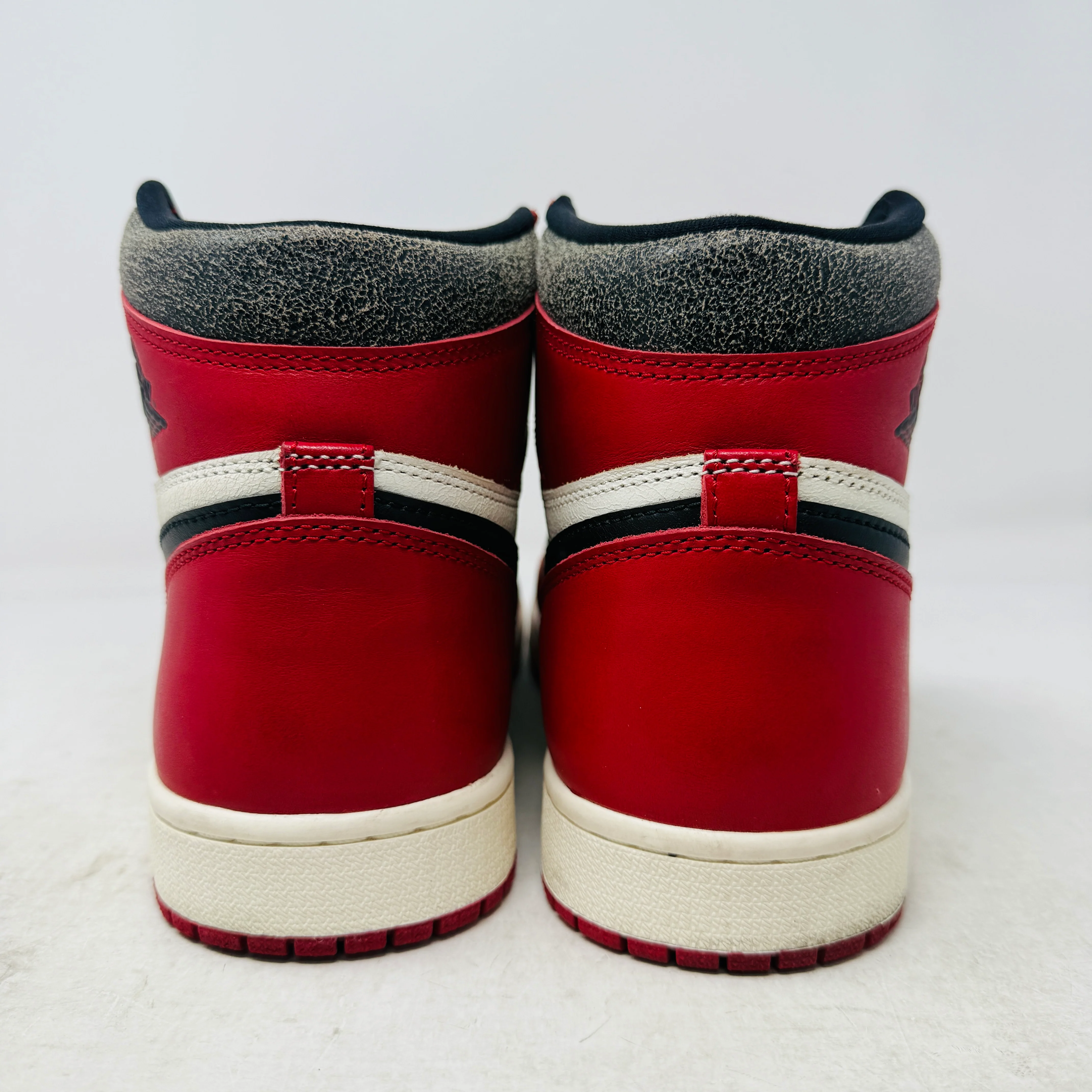 Jordan 1 Retro High OG Chicago Lost and Found - Image 5