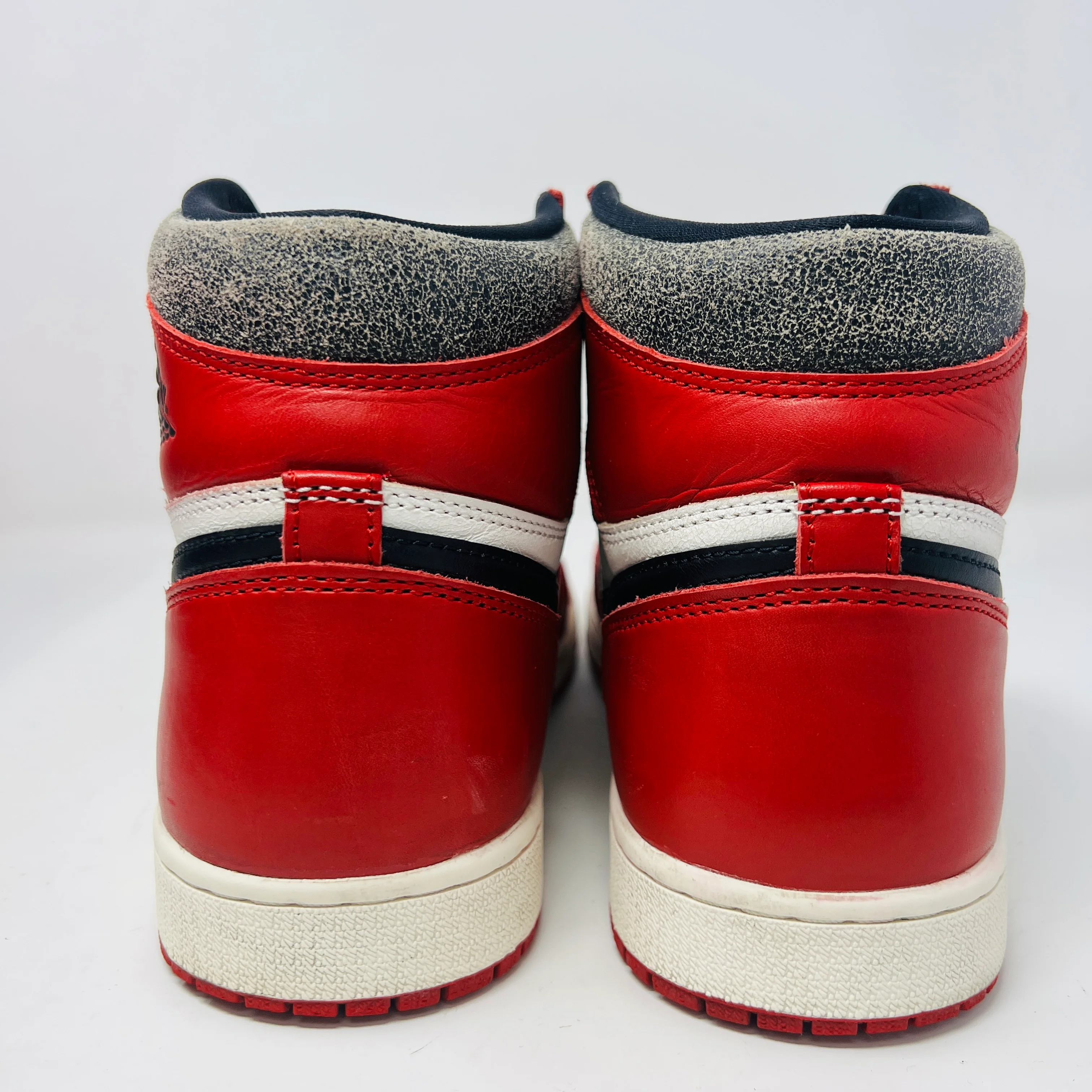 Jordan 1 Retro High OG Chicago Lost and Found - Image 5