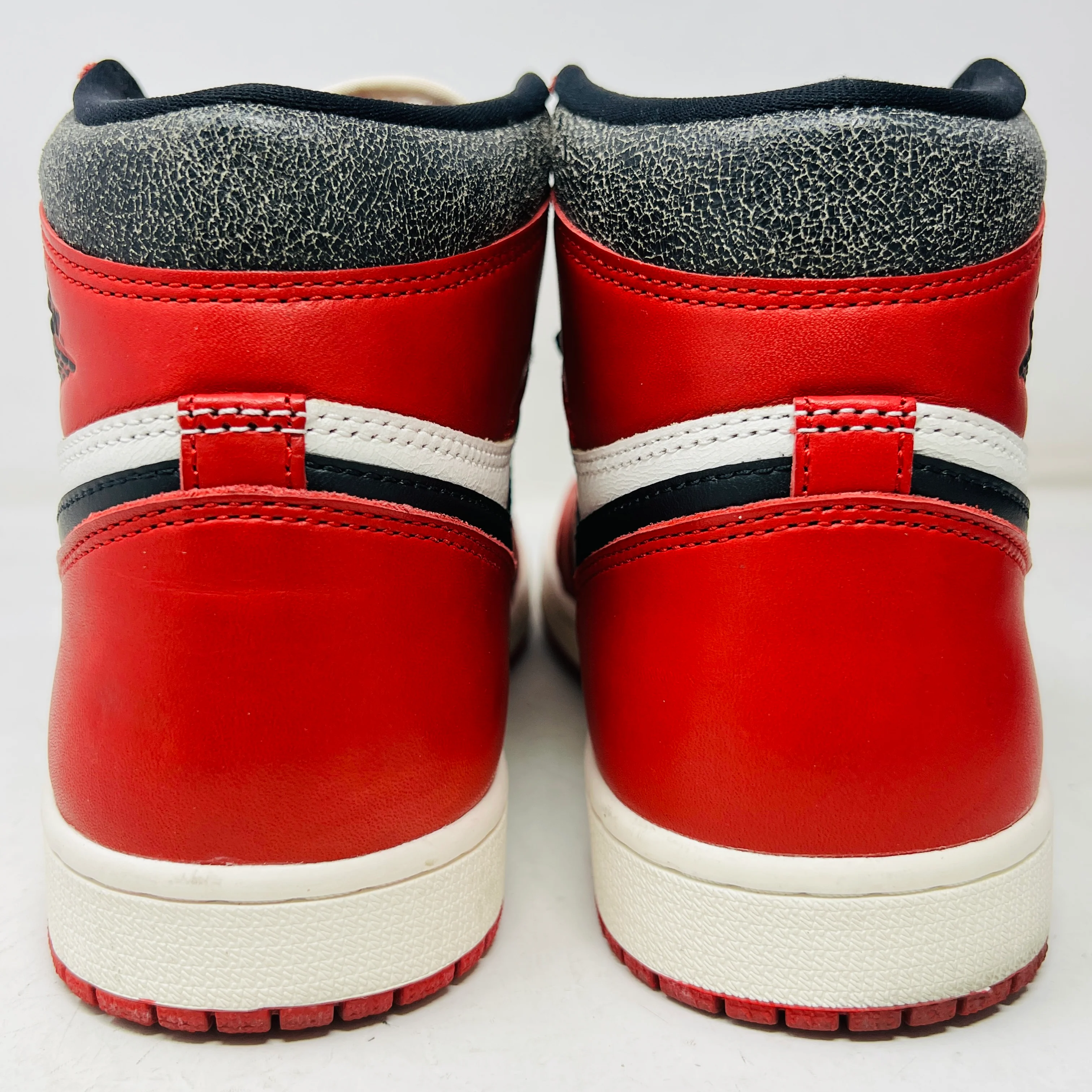 Jordan 1 Retro High OG Chicago Lost and Found - Image 5