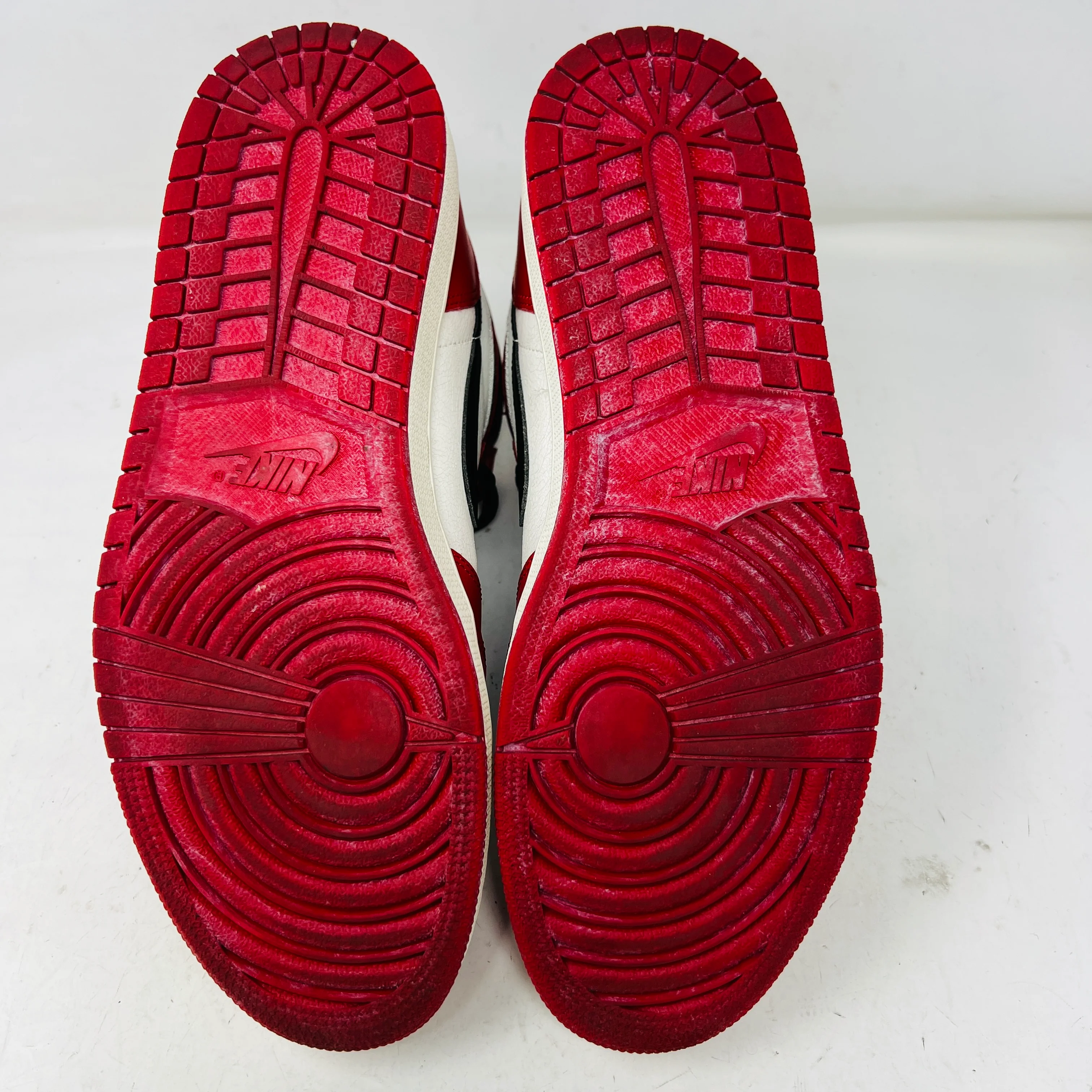 Jordan 1 Retro High OG Chicago Lost and Found - Image 6