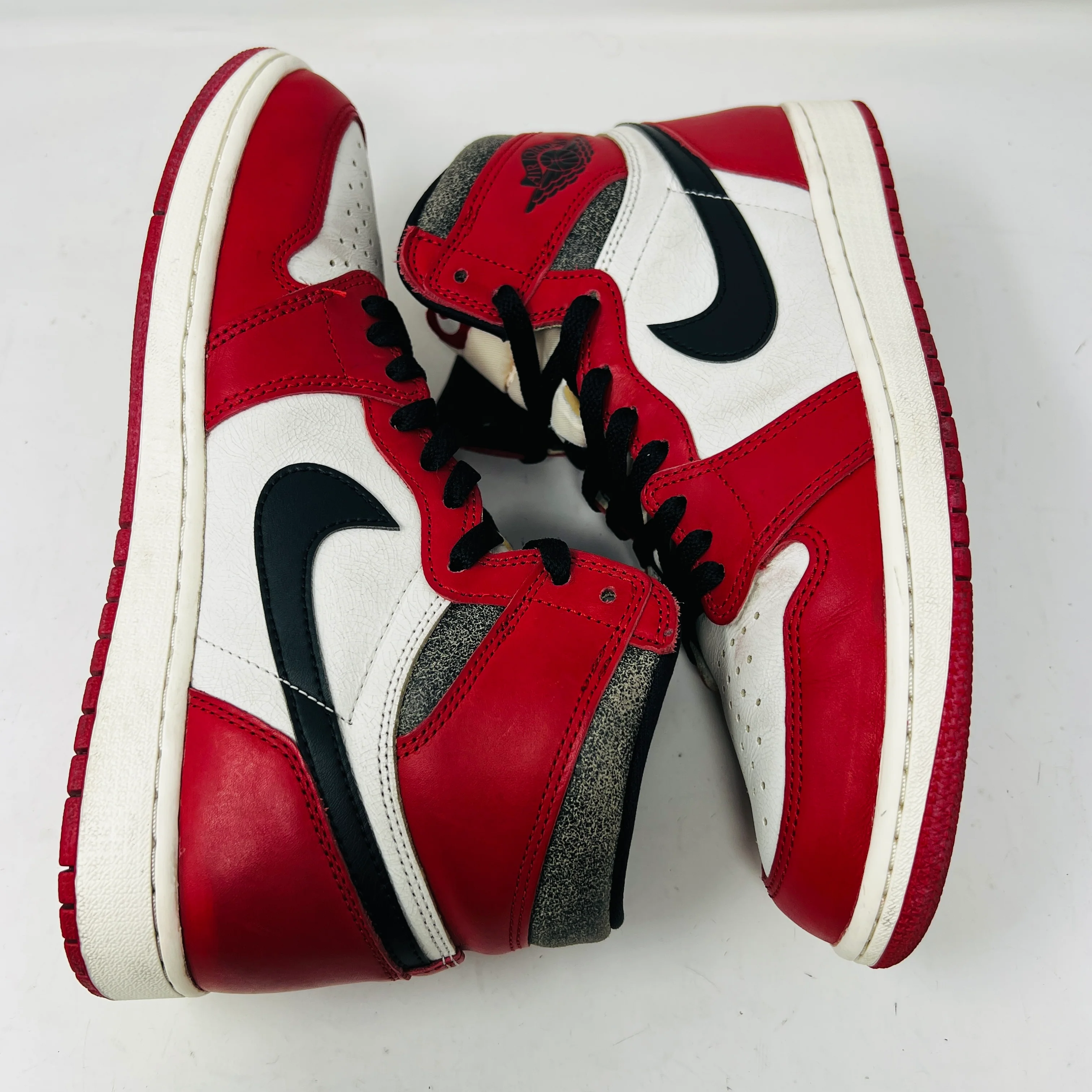 Jordan 1 Retro High OG Chicago Lost and Found - Image 3