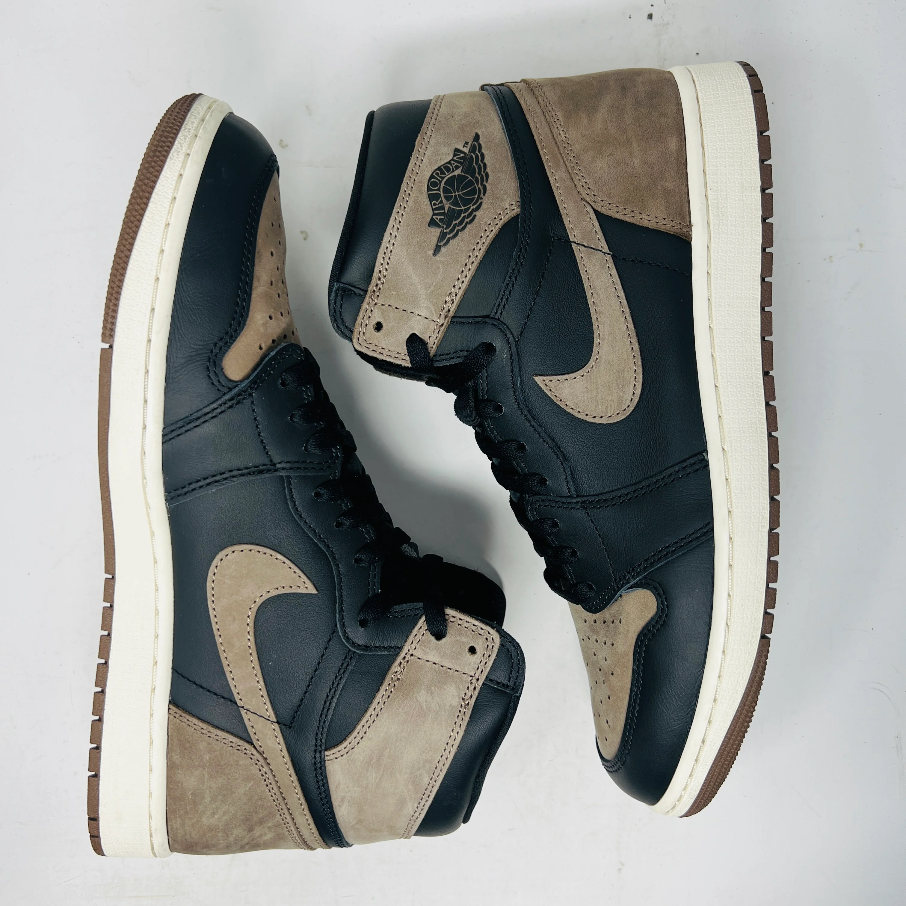 Jordan 1 Retro High OG Palomino - Image 4