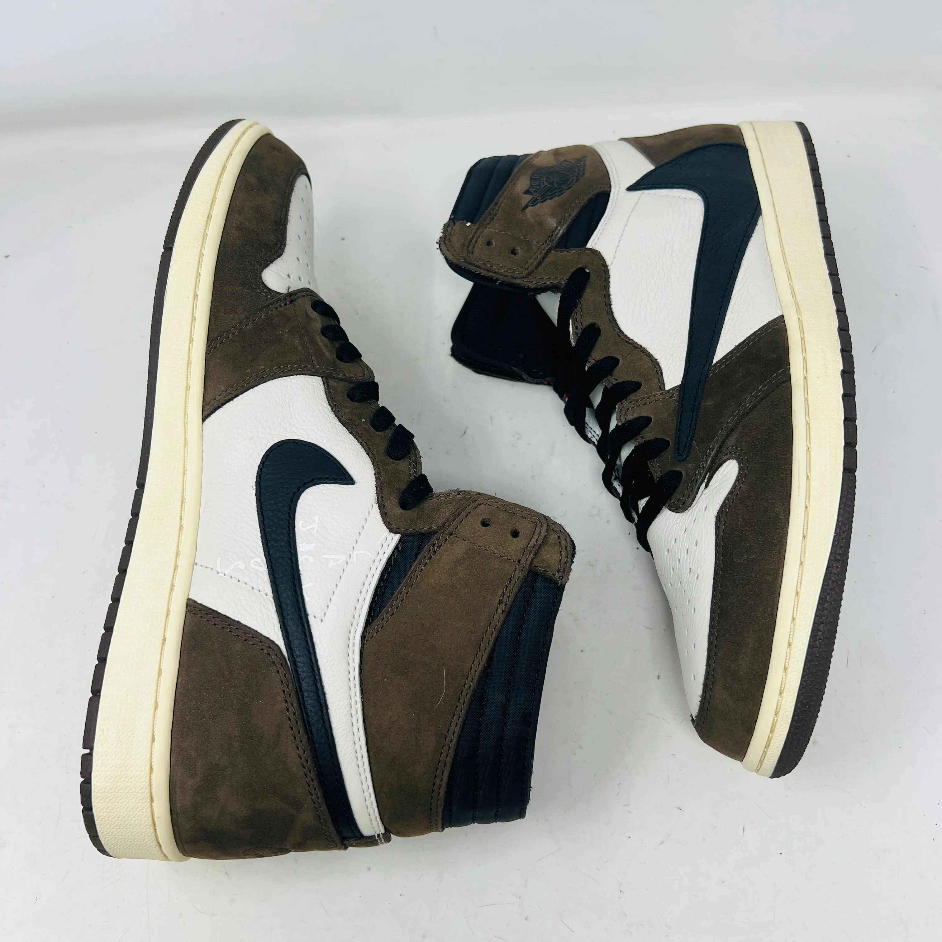 Jordan 1 Retro High OG SP Travis Scott Mocha - Image 4