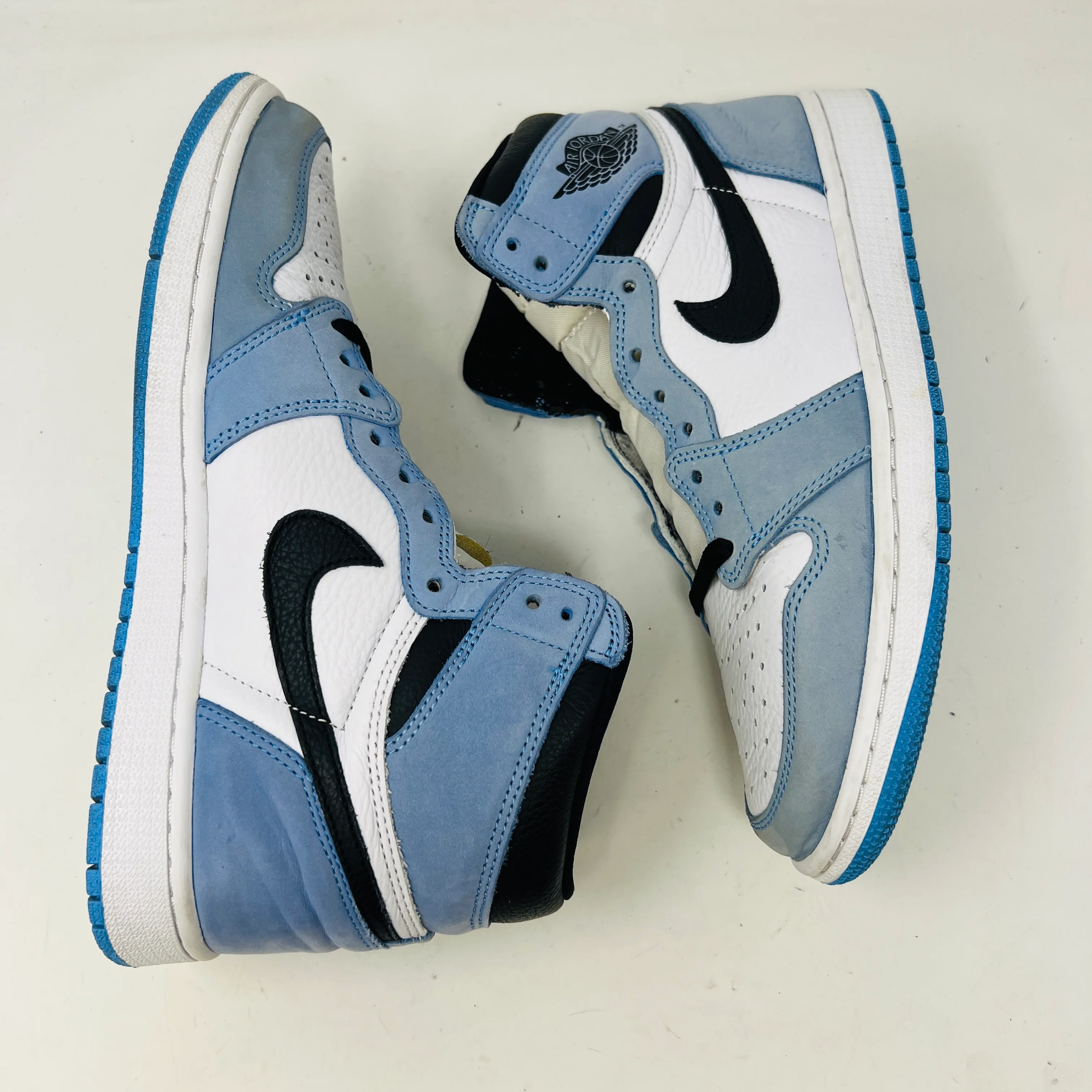 Jordan 1 Retro High OG University Blue - Image 4