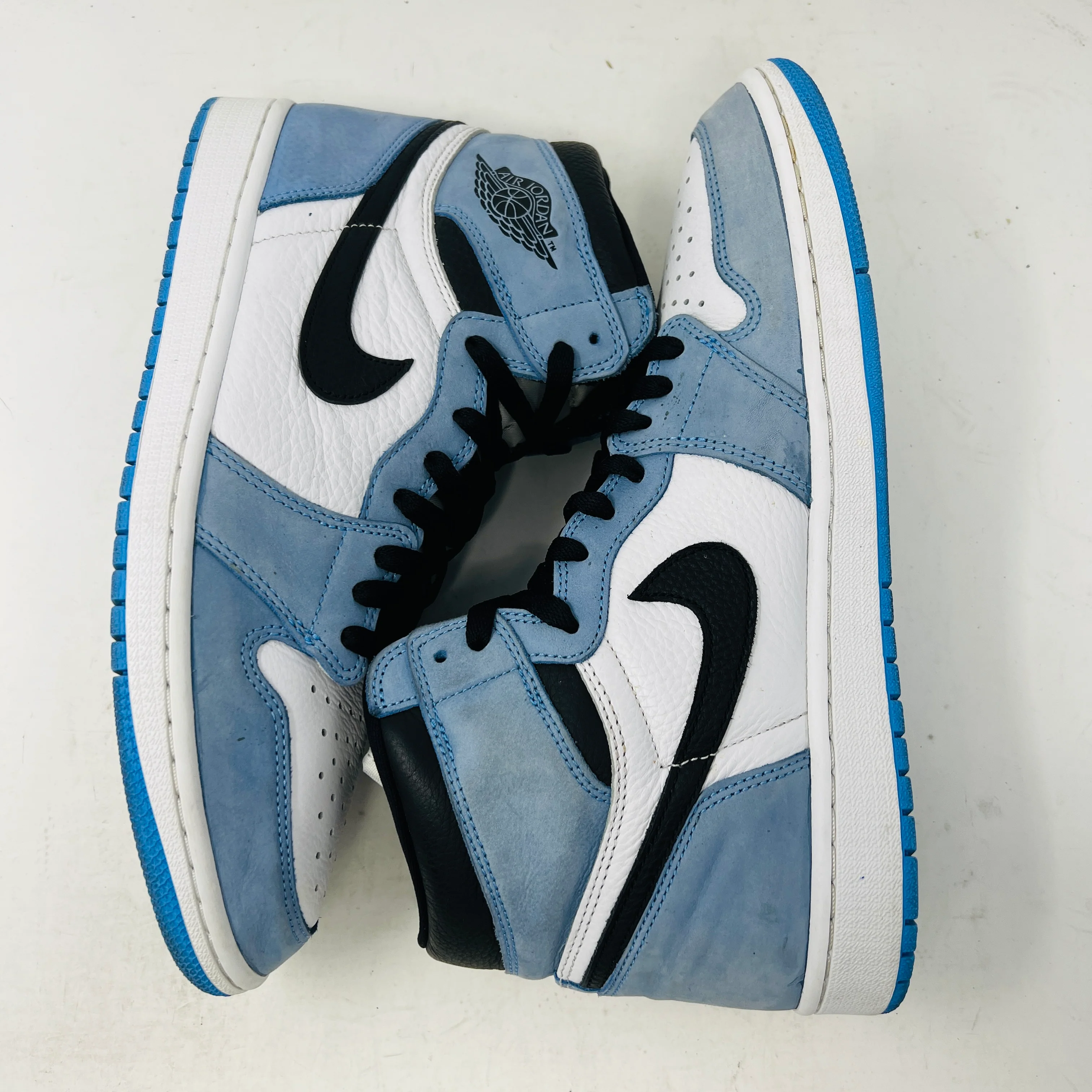 Jordan 1 Retro High OG University Blue - Image 3