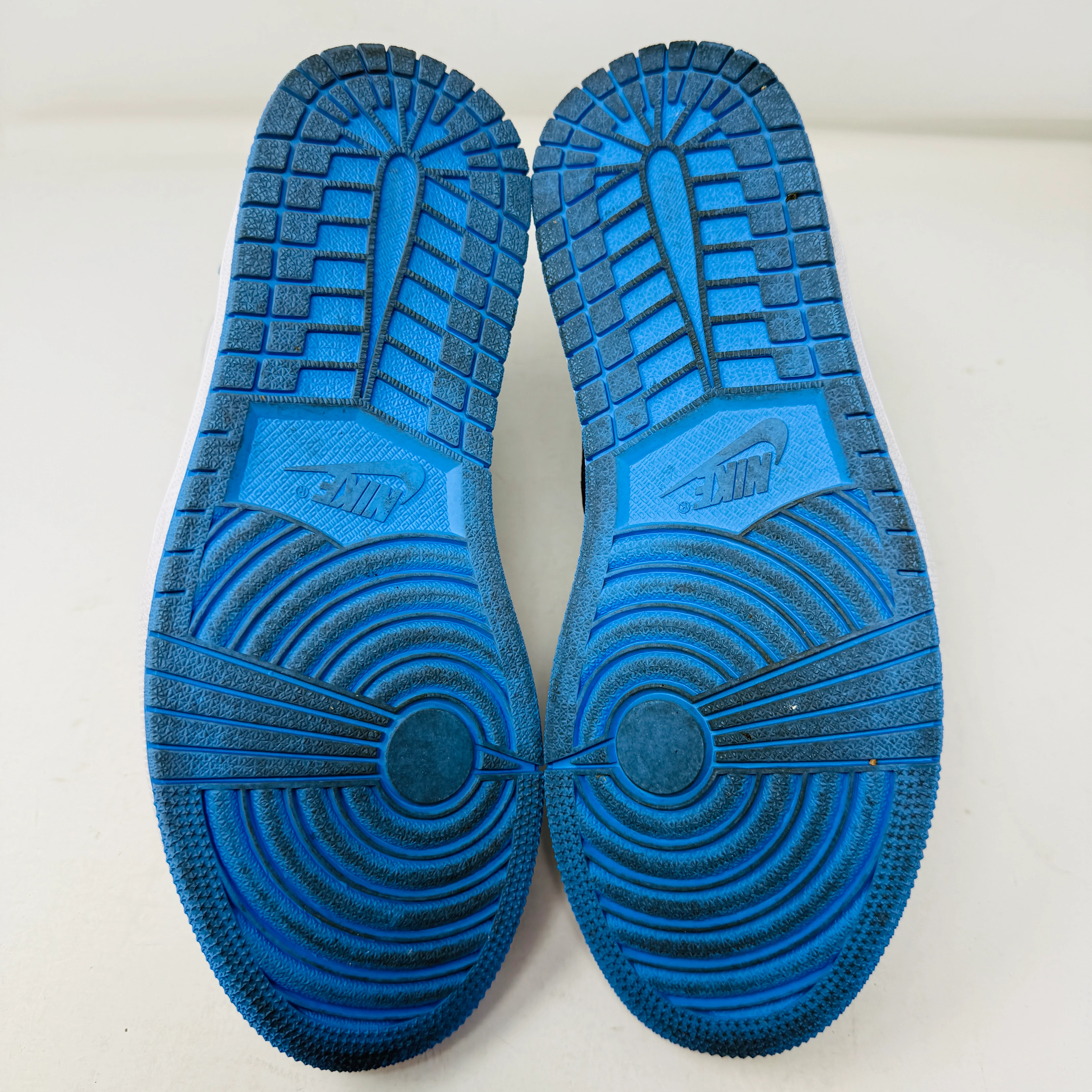 Jordan 1 Retro High OG University Blue - Image 6