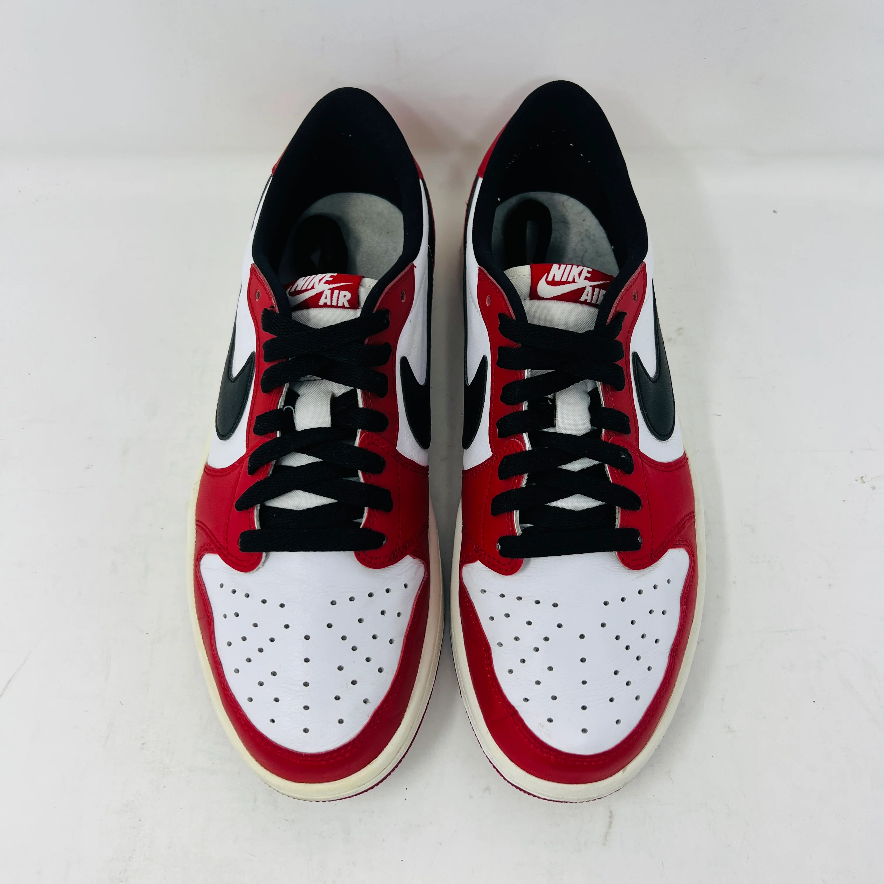 Jordan 1 Retro Low Chicago (2016) - Image 2
