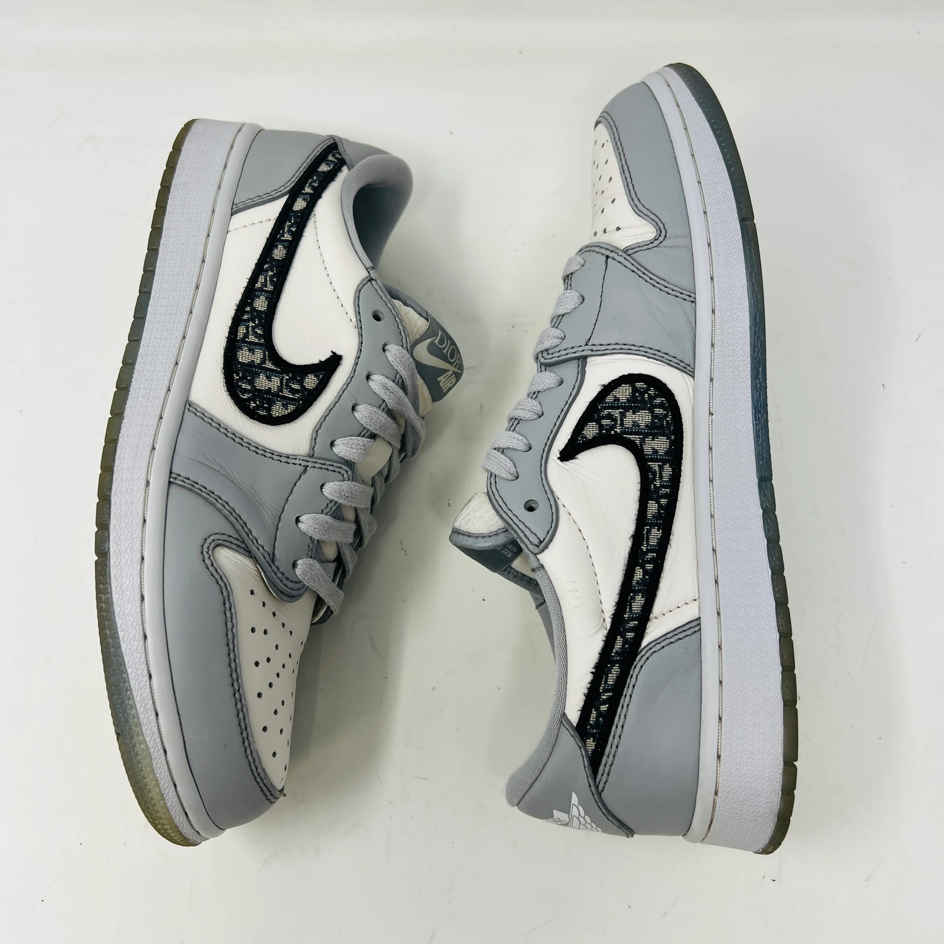 Jordan 1 Retro Low Dior (Sample Pair) - Image 3