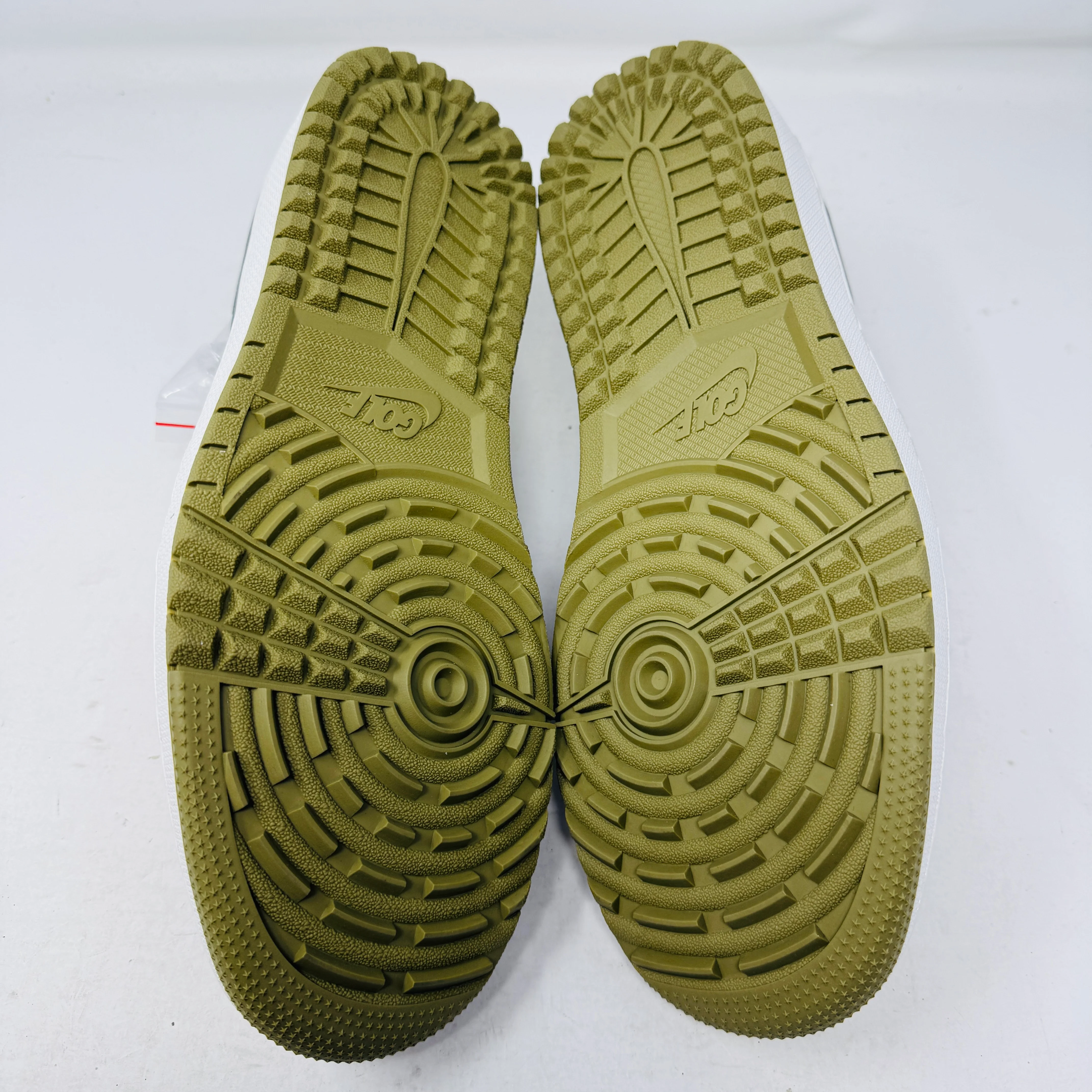 Jordan 1 Retro Low Golf Travis Scott Neutral Olive - Image 6