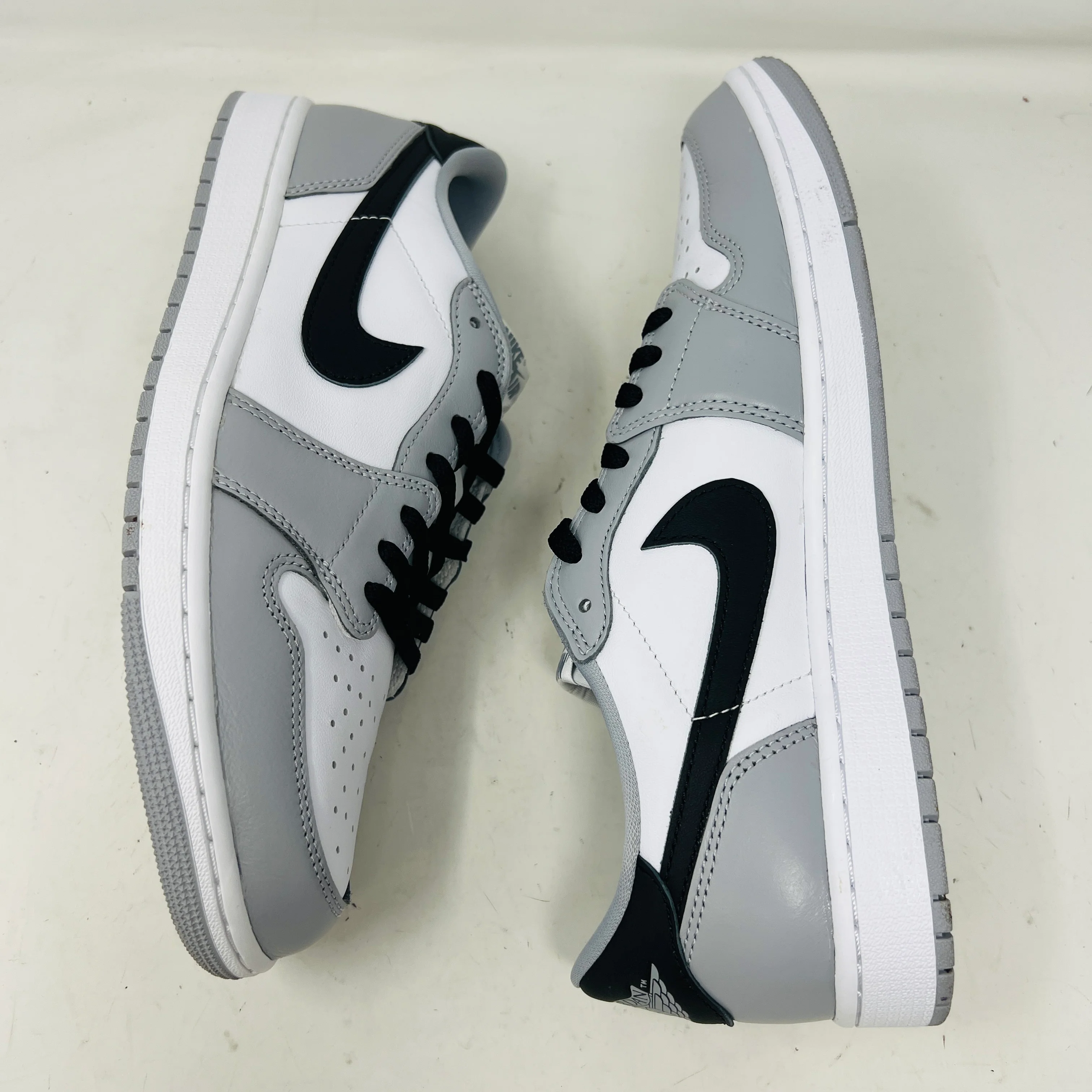 Jordan 1 Retro Low OG Barons - Image 4