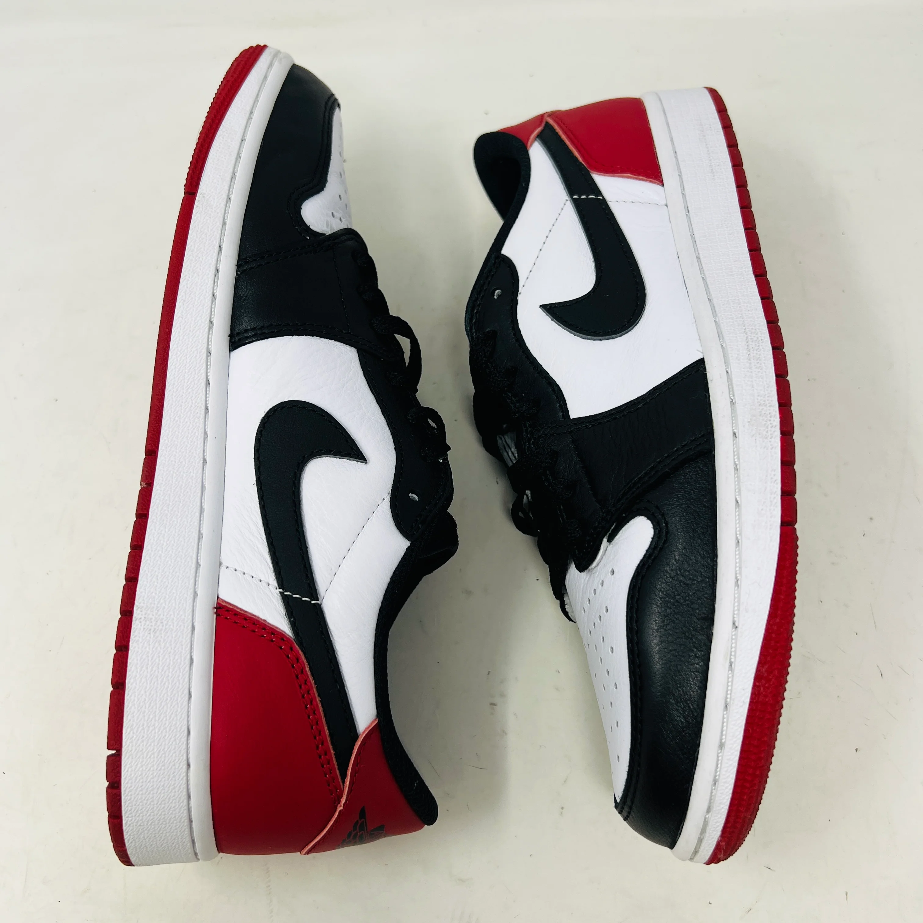 Jordan 1 Retro Low OG Black Toe (2023) - Image 3