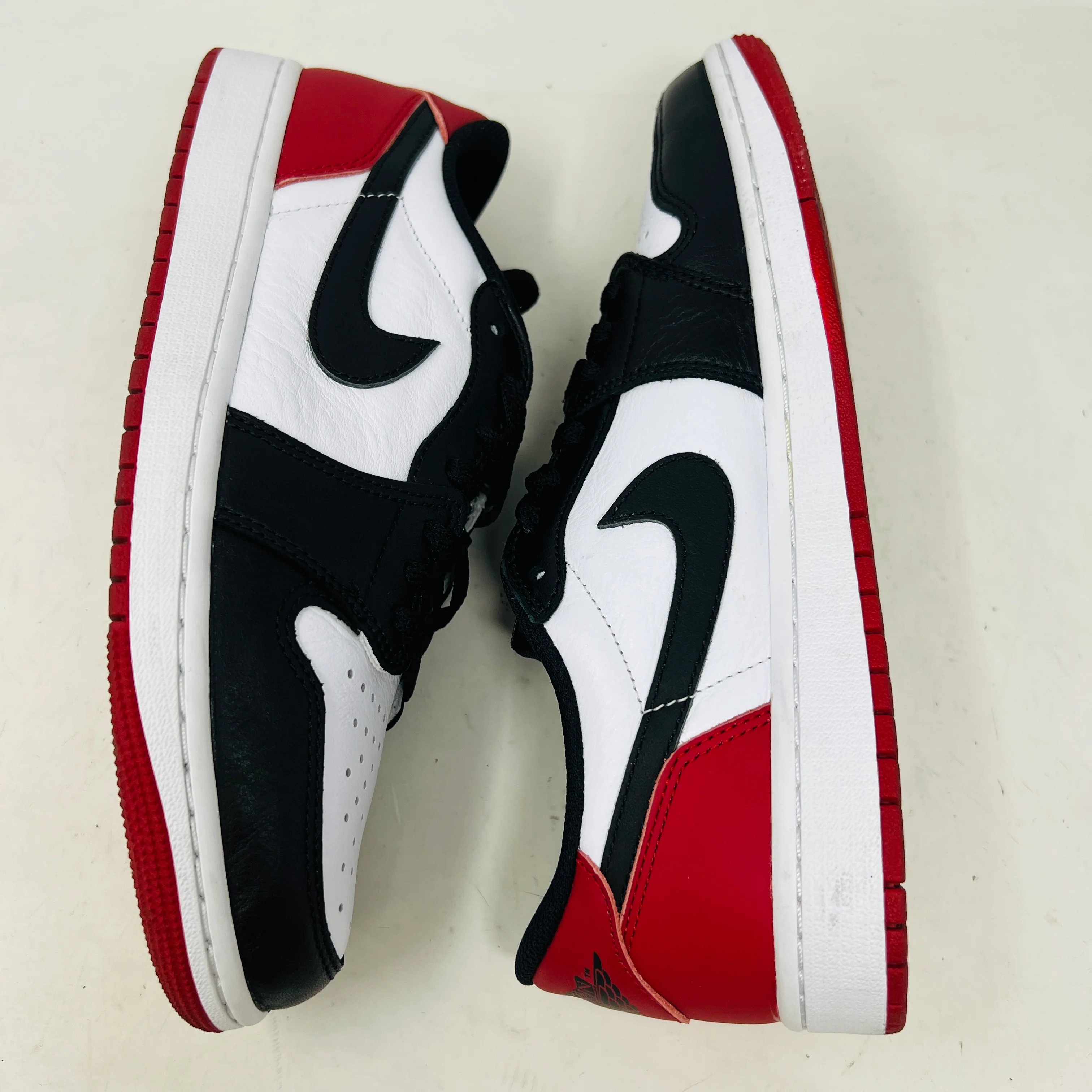 Jordan 1 Retro Low OG Black Toe (2023) - Image 4
