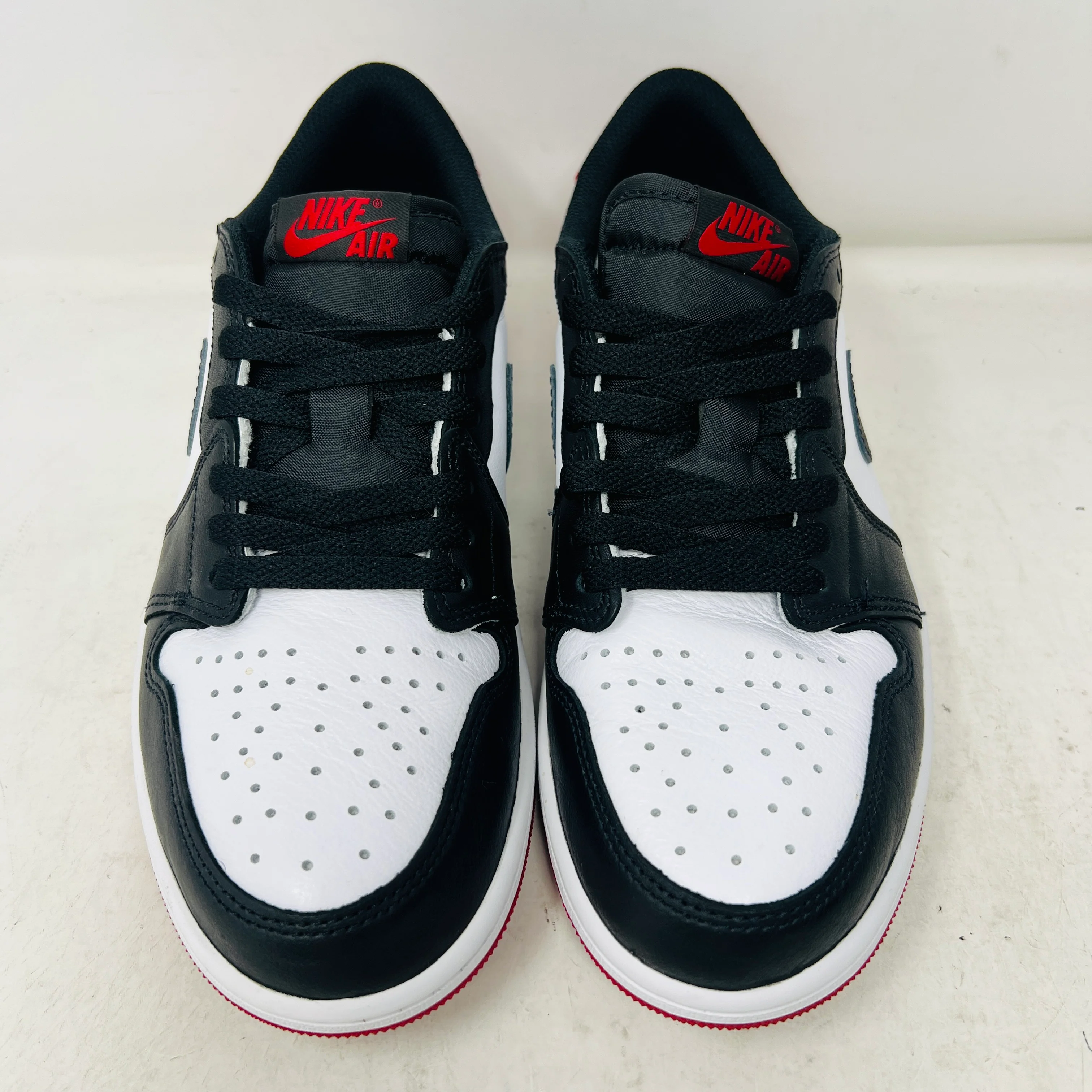 Jordan 1 Retro Low OG Black Toe (2023) - Image 2