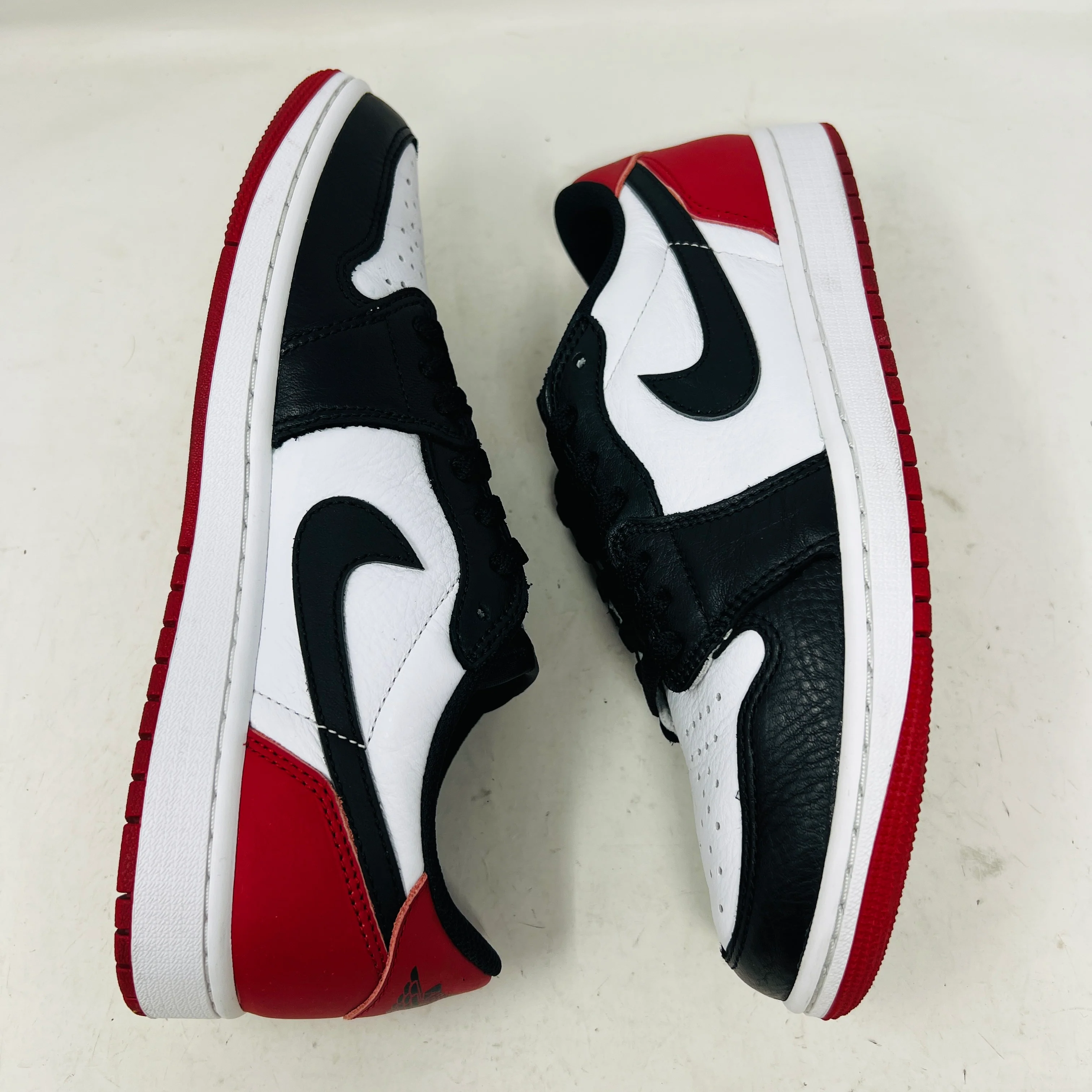 Jordan 1 Retro Low OG Black Toe (2023) - Image 3
