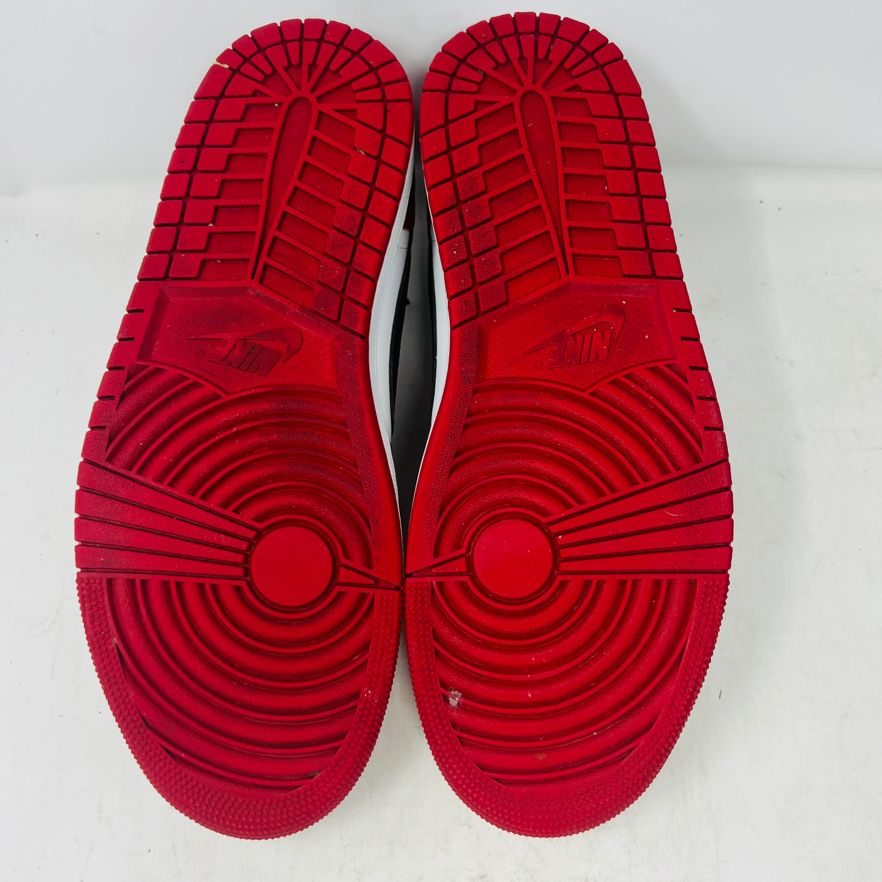 Jordan 1 Retro Low OG Chicago (2025) - Image 6