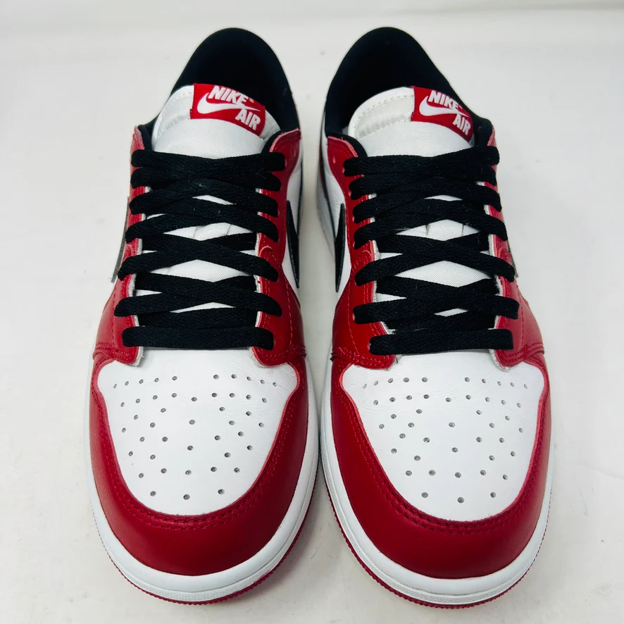 Jordan 1 Retro Low OG Chicago (2025) - Image 2