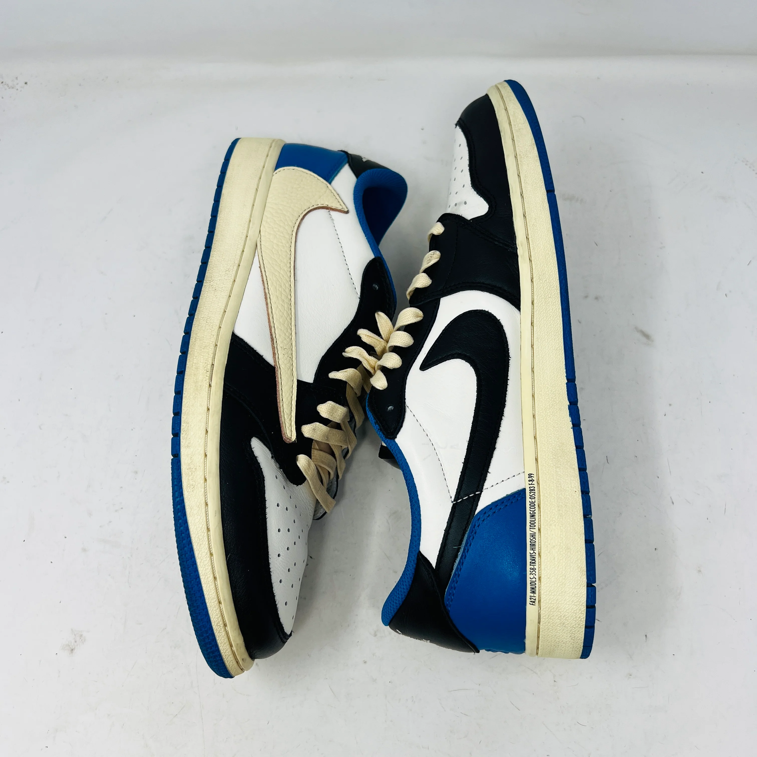 Jordan 1 Retro Low OG SP Fragment x Travis Scott - Image 3