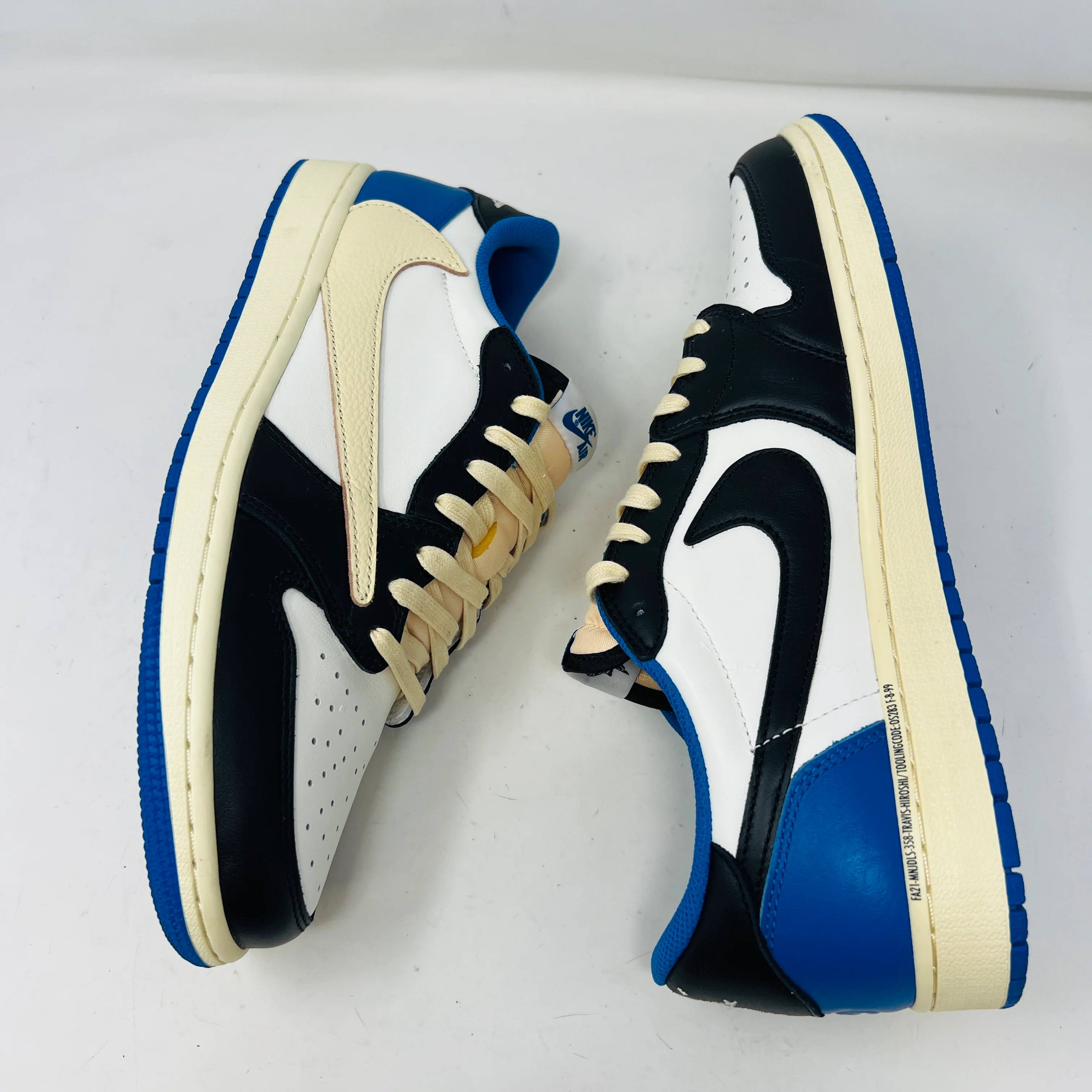 Jordan 1 Retro Low OG SP Fragment x Travis Scott - Image 3