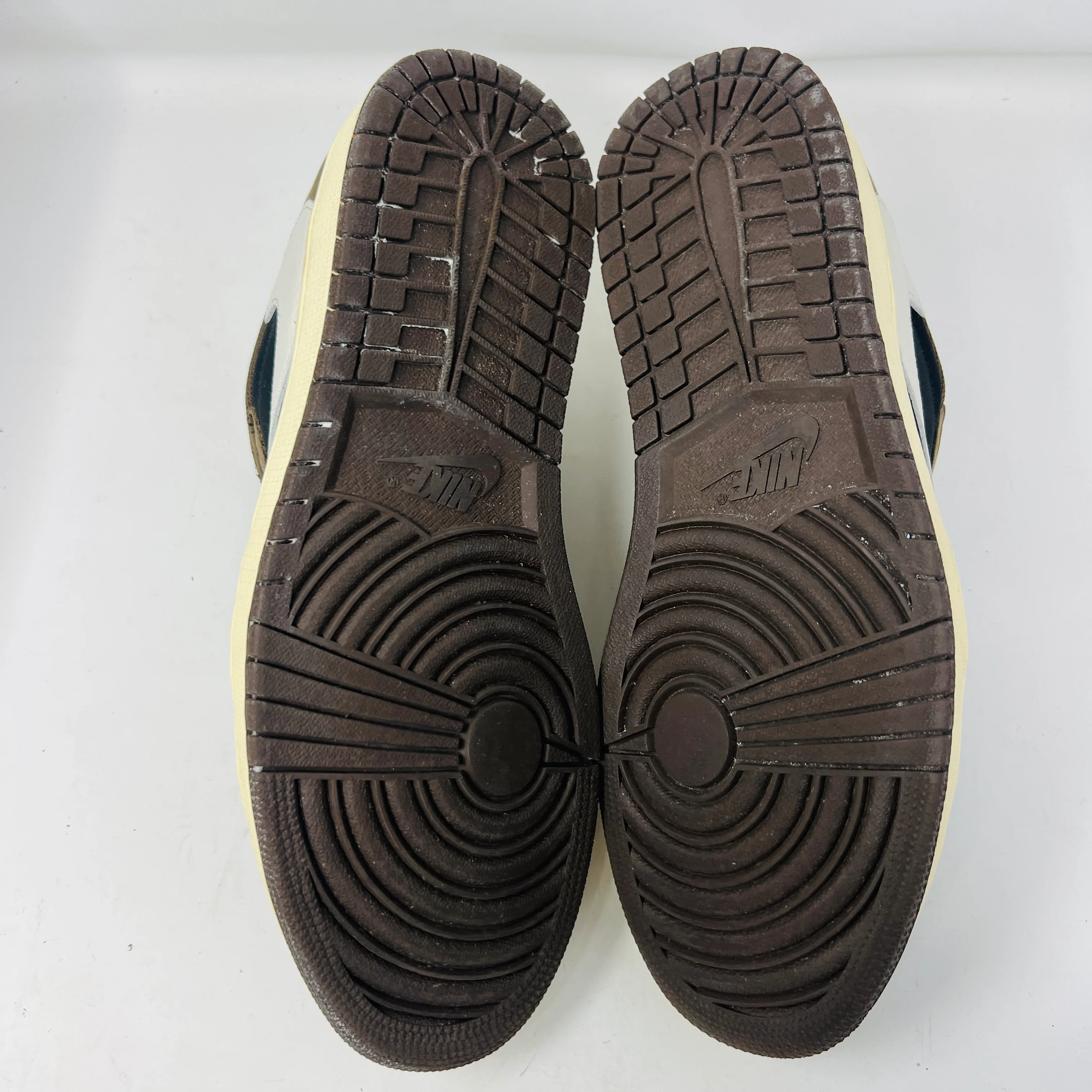 Jordan 1 Retro Low OG SP Travis Scott Mocha - Image 6