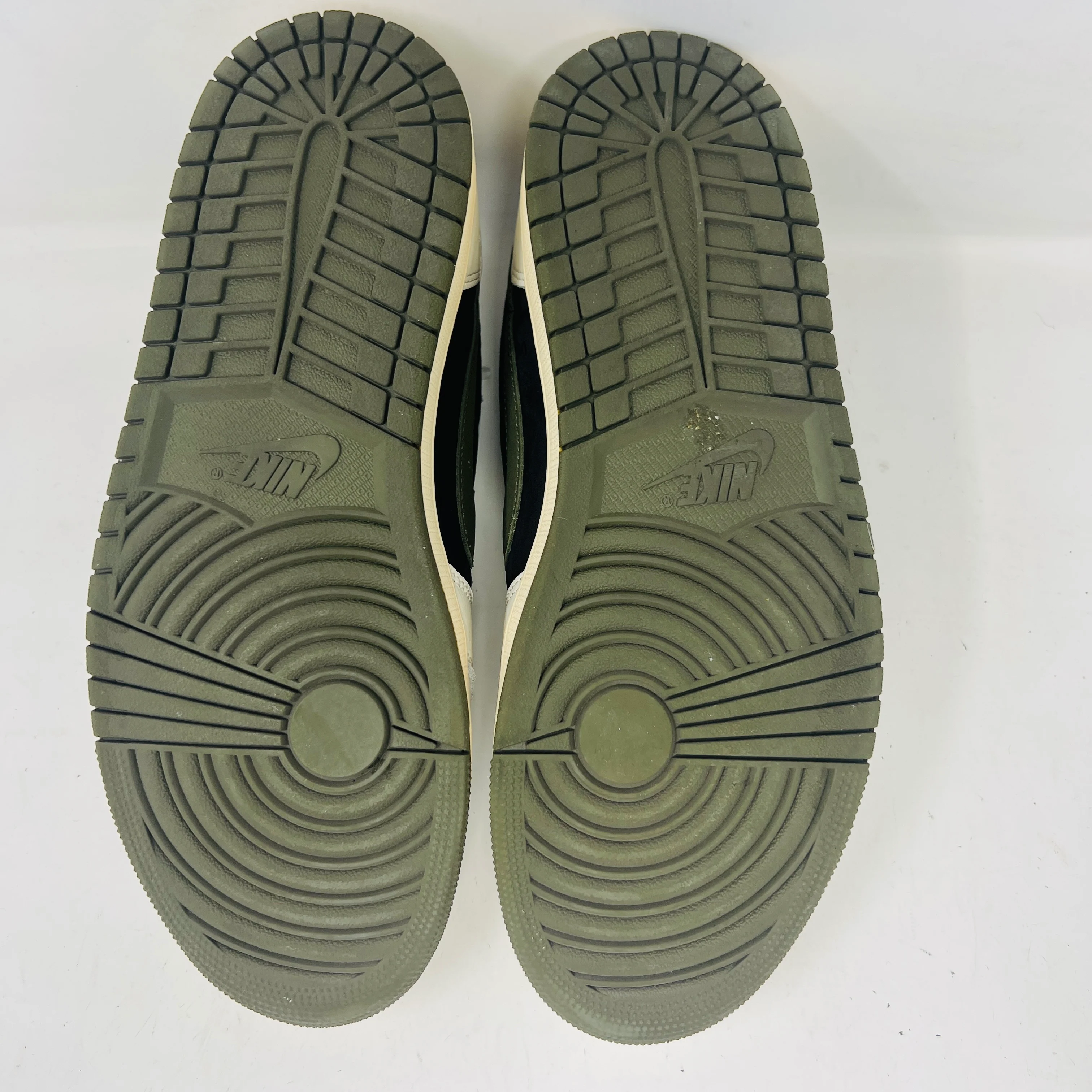 Jordan 1 Retro Low OG SP Travis Scott Olive (Women's) - Image 6