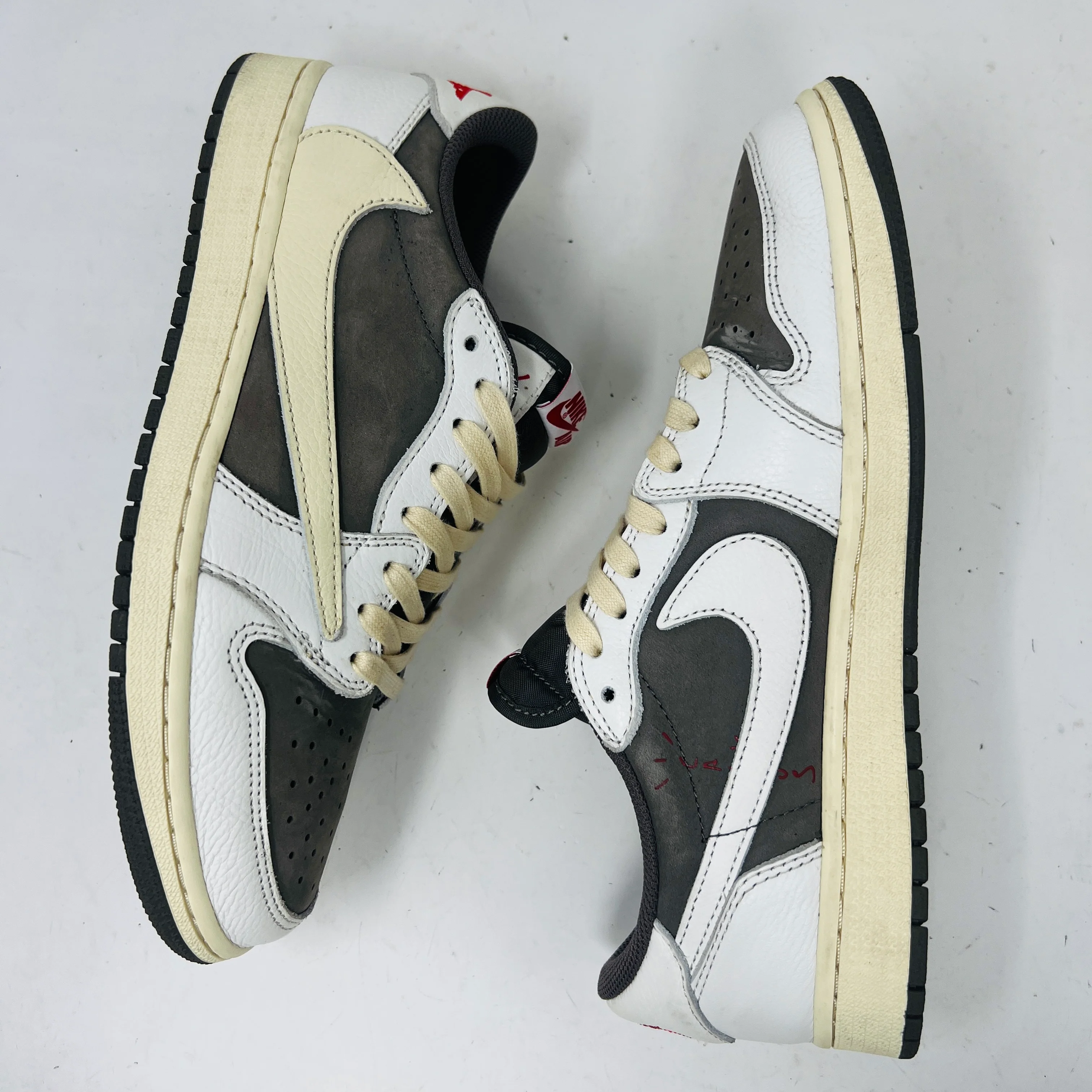 Jordan 1 Retro Low OG SP Travis Scott Reverse Mocha - Image 3